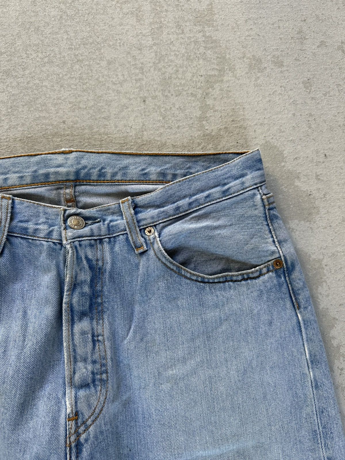Levi's Vintage Clothing W32 L31 🔥🔥 Vintage Y2K LEVI’S 501 Blue Washed Denim Pants Size US 32 / EU 48 - 4 Thumbnail