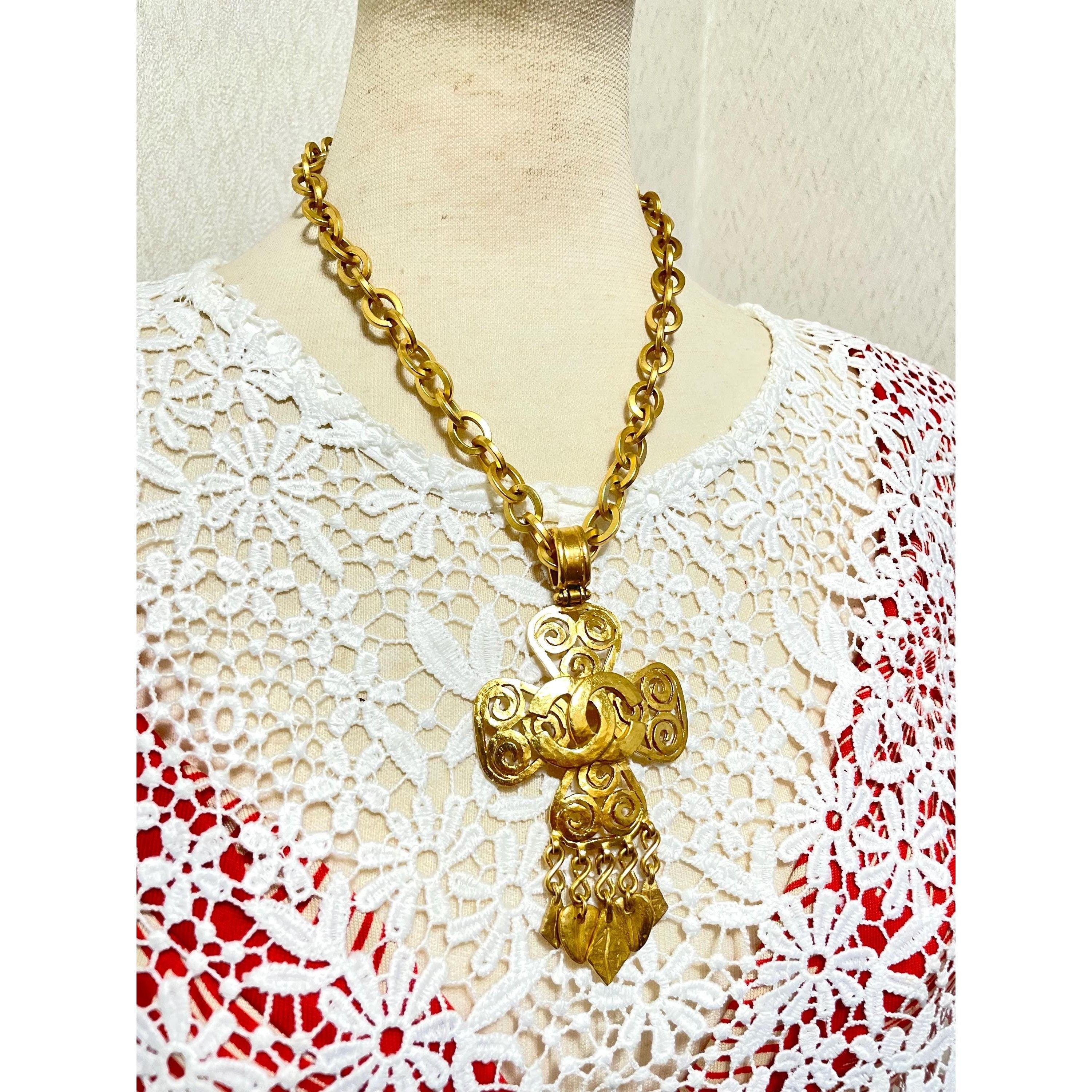 Chanel Vintage Chanel statement necklace with flower,clover top Size ONE SIZE - 3 Thumbnail