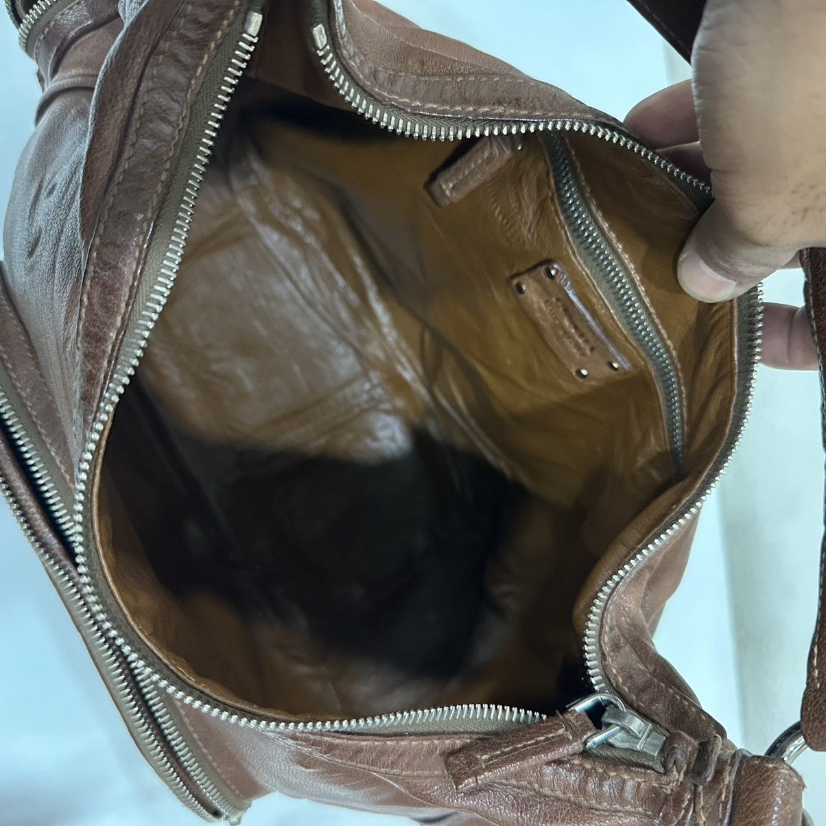Prada ‼️LASTDROP‼️ PRADA WASHED BUFFALO BAULETTO SHOULDER HOBO BAG Size ONE SIZE - 9 Thumbnail