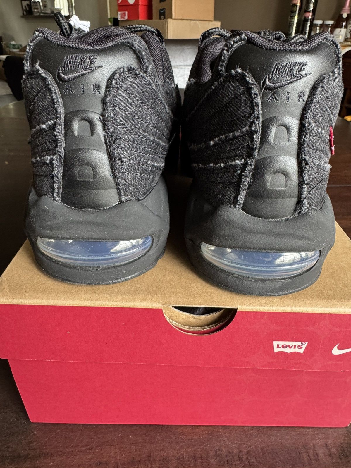 Levi's × Nike Air Max 95 OG Denim Black Nike x Levi's Air Max 95 “Black Denim” Review | Full
