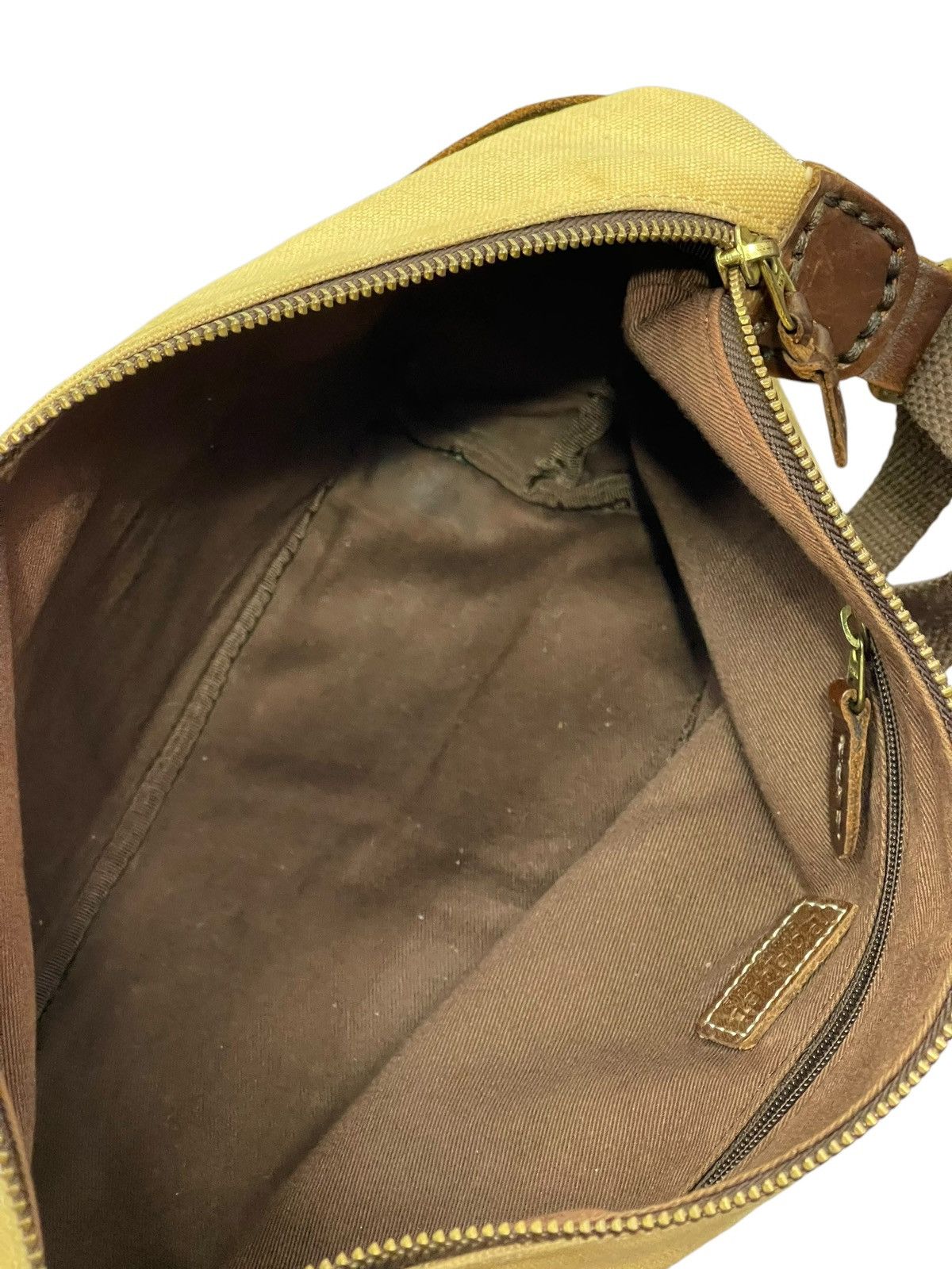 Japanese Brand Leather Patina Cotton Paquet Cross Body Bag 4🟩 Size ONE SIZE - 19 Thumbnail