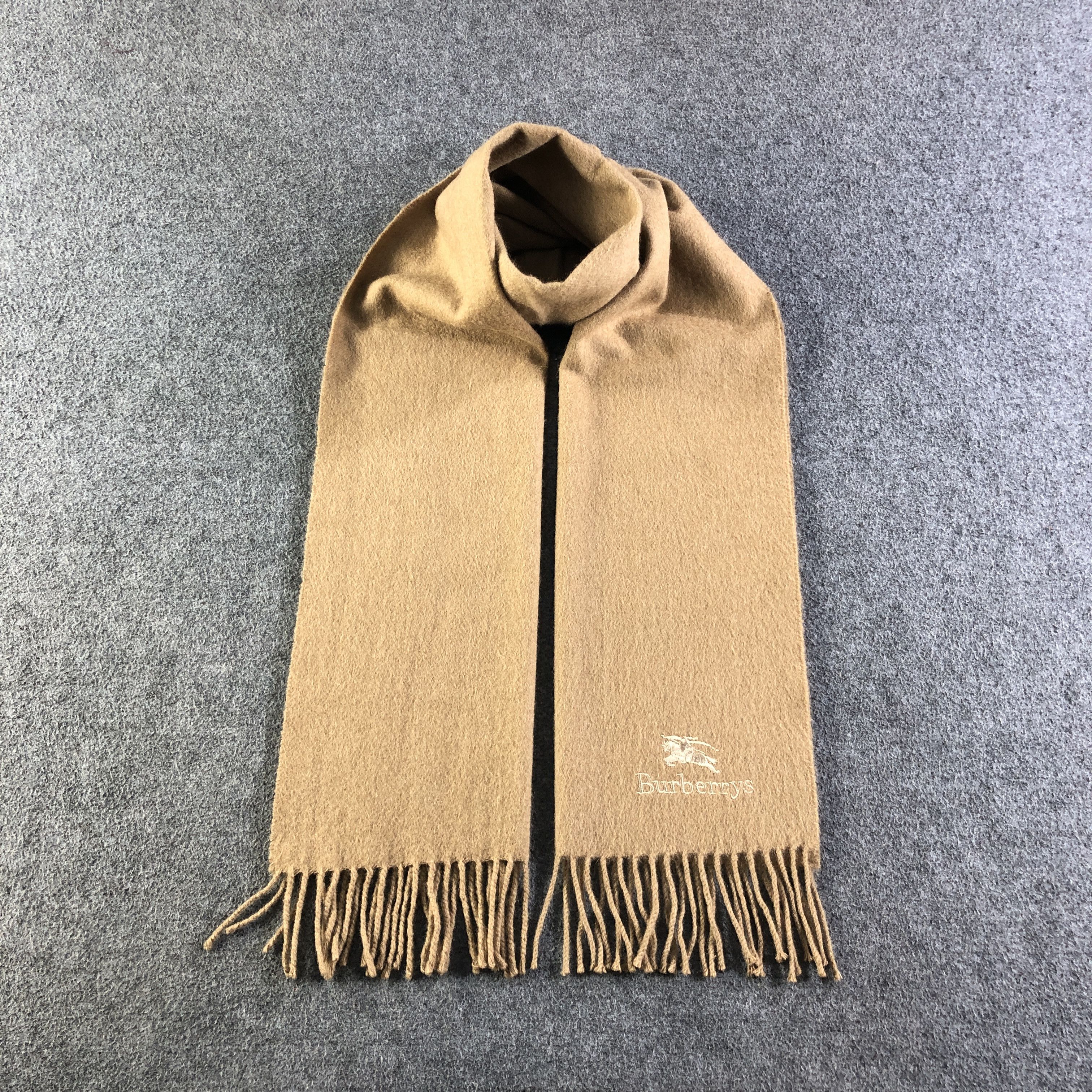 image of Burberrys Plain Cashmere Scarf Muffler V2680 in Tan, Men's