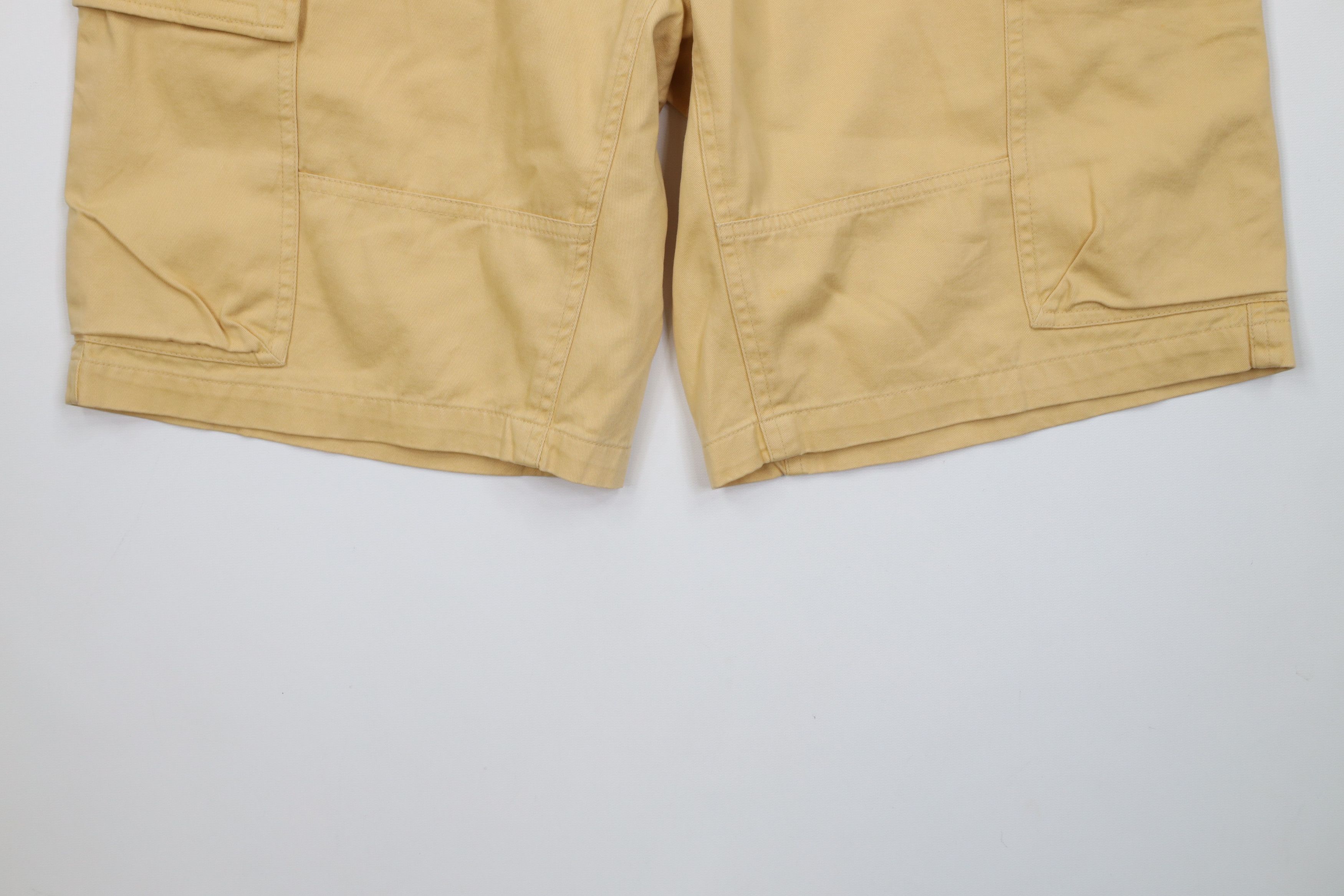 Columbia Vintage Columbia Relaxed Fit Cargo Shorts Yellow Cotton Size US 32 / EU 48 - 4 Thumbnail