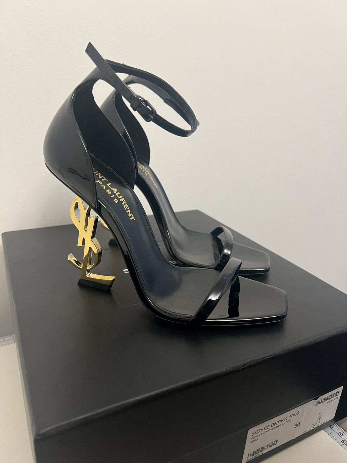 Yves Saint Laurent YSL Pumps- Vernice Chiffon/Oro Antico Size US 6 / IT 36 - 2 Thumbnail