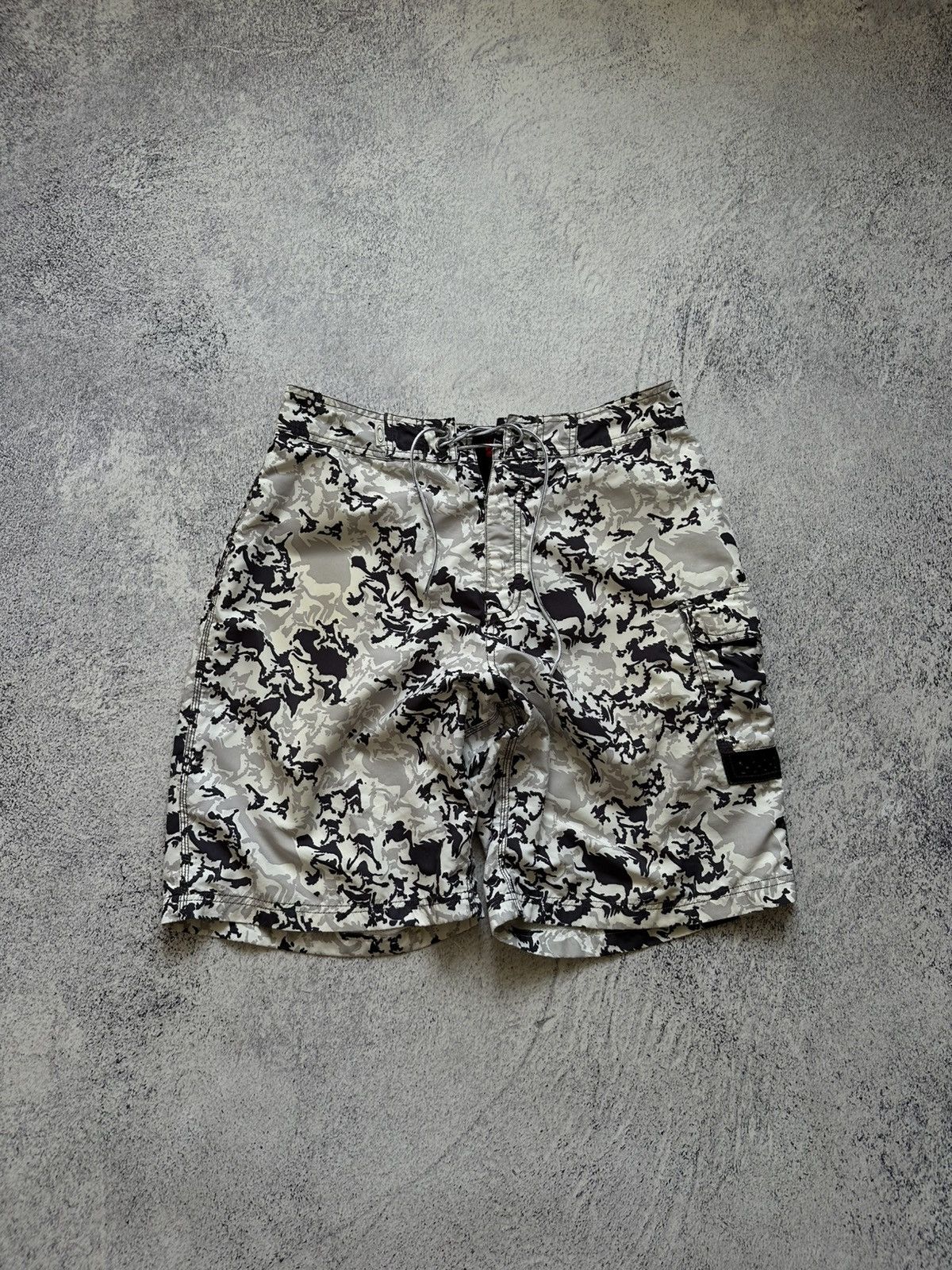 Oakley Vintage Oakley Multilogo Camo Swim Shorts Size 32 Size US 32 / EU 48 - 2 Thumbnail