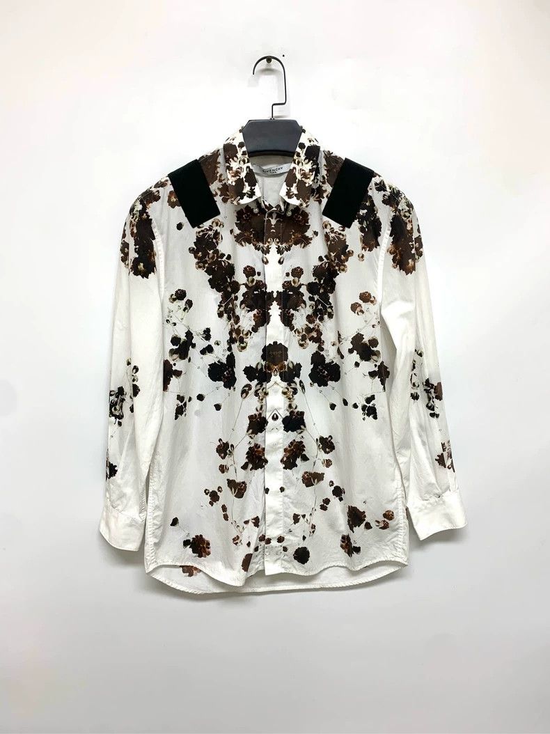 Givenchy Givenchy Size 39Starry Sky Printed Shirt 2505-Nextarrow Size US XL / EU 56 / 4 - 1 Thumbnail