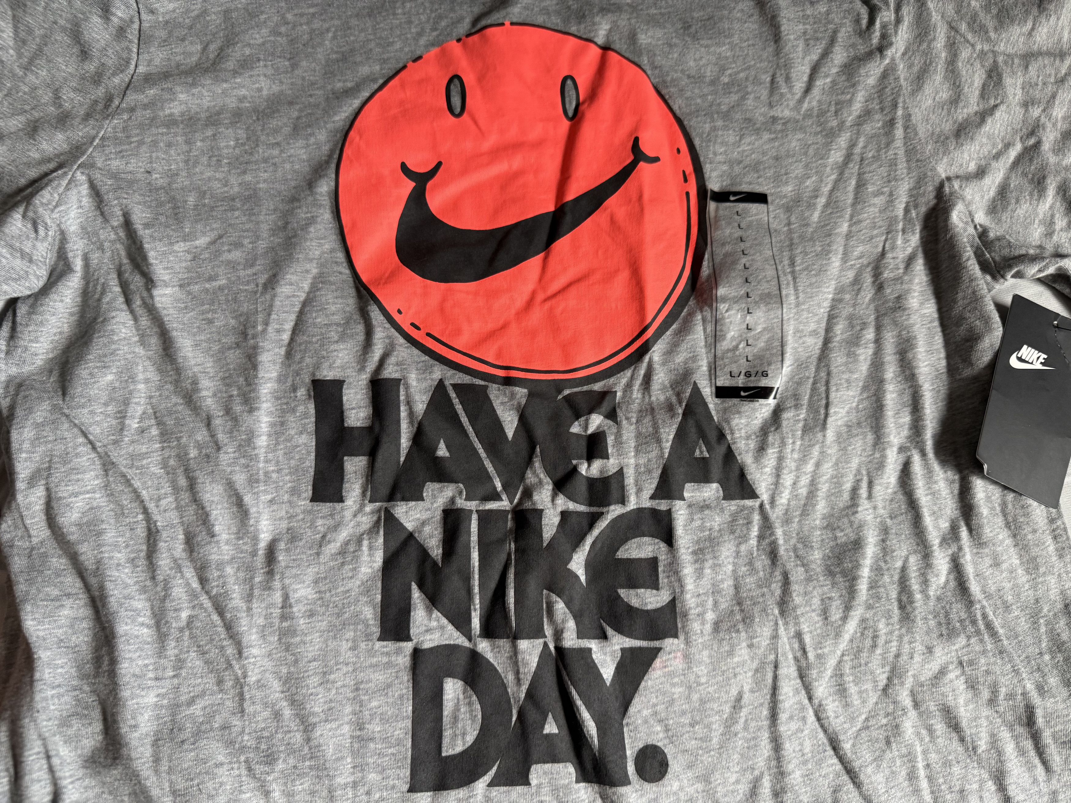 Nike Nike "Have a Nike Day" Tee Shirt Large $95 Size US L / EU 52-54 / 3 - 3 Thumbnail