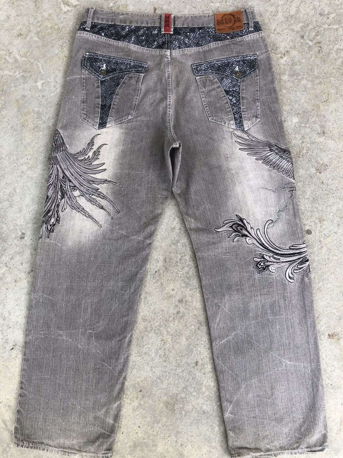 Karakuri Tamashii Karakuri Tamashii Embroidered Jeans Distressed Size US 38 / EU 54 - 2 Thumbnail