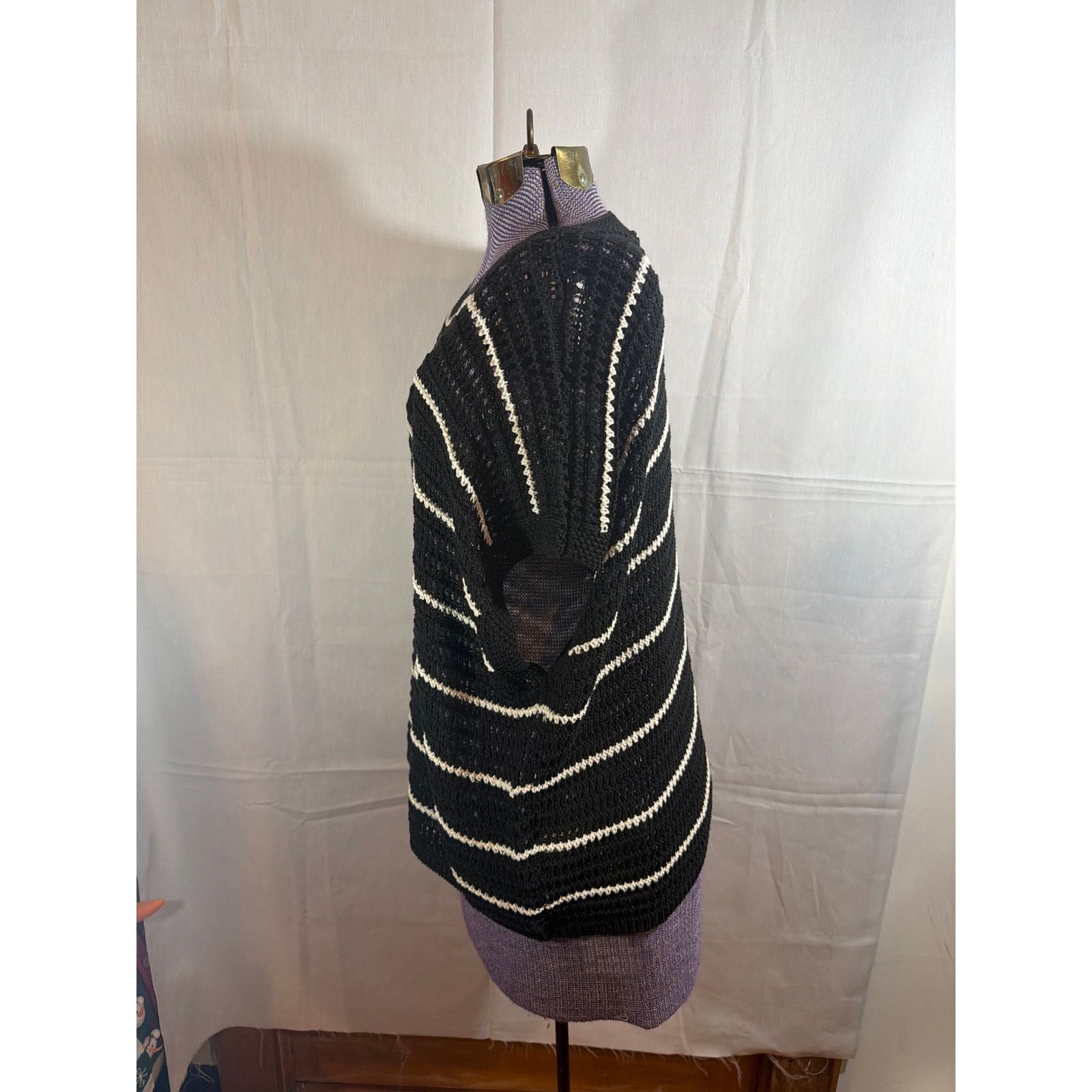 Other Max Studio Pointelle Short Sleeve Sweater Top Women’s Small Size S / US 4 / IT 40 - 2 Thumbnail