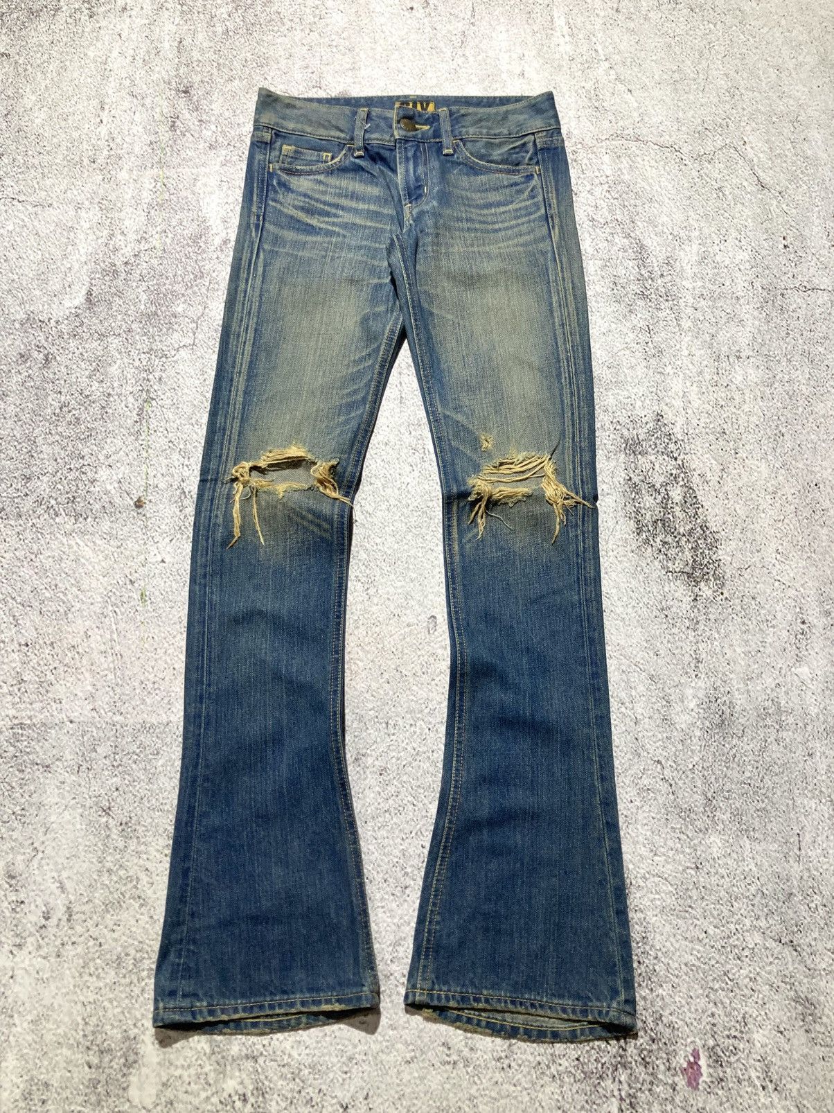 Japanese Brand 🇯🇵 2000s SLY Japan Ripped Bootcut Denim Jeans Pants Blue Wash Size US 26 / EU 42 - 1 Thumbnail