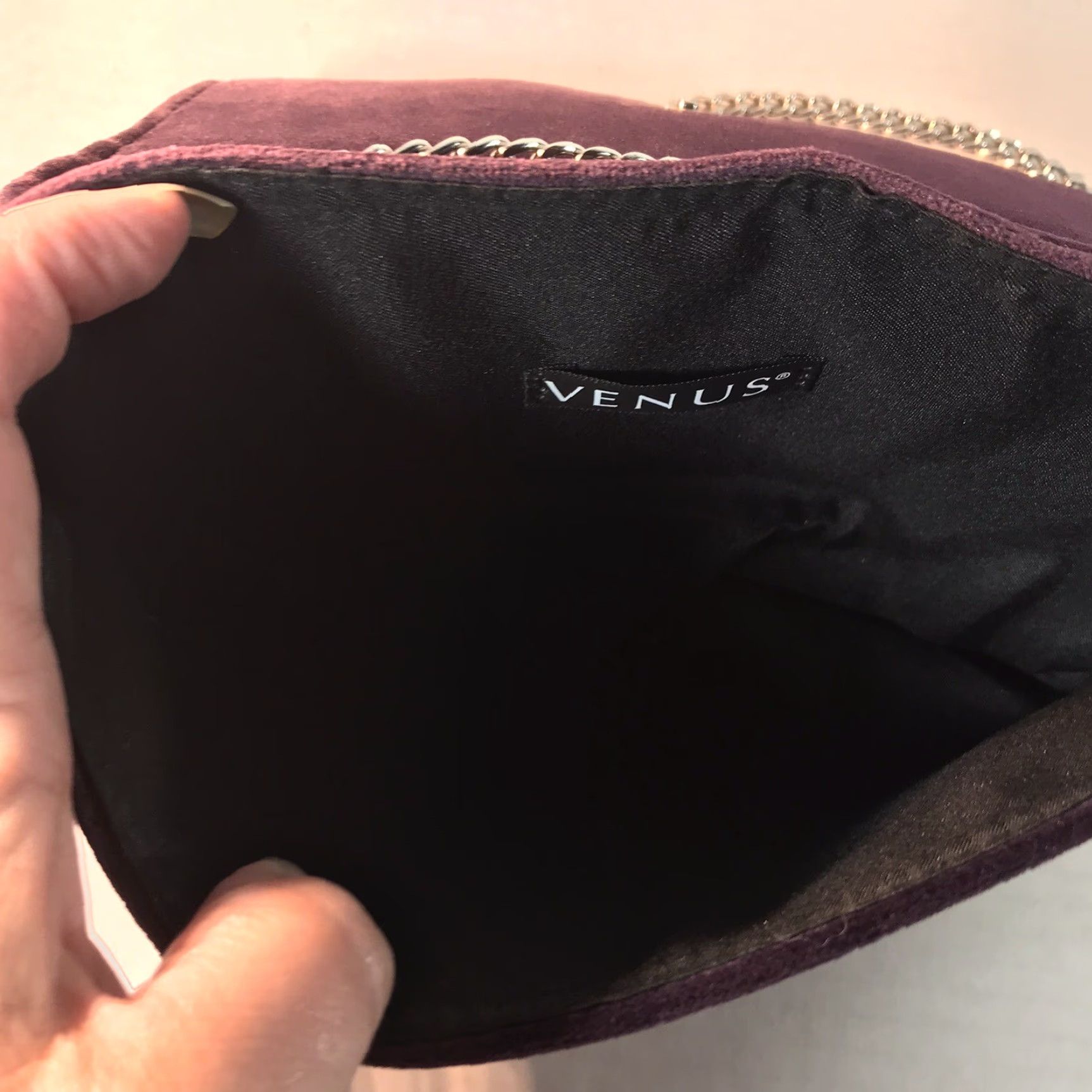 Venus VENUS Plum Velvet Small Shoulder Bag with Chain Strap and Rhinestones - Elegant Retro Design for Women Size ONE SIZE - 4 Thumbnail