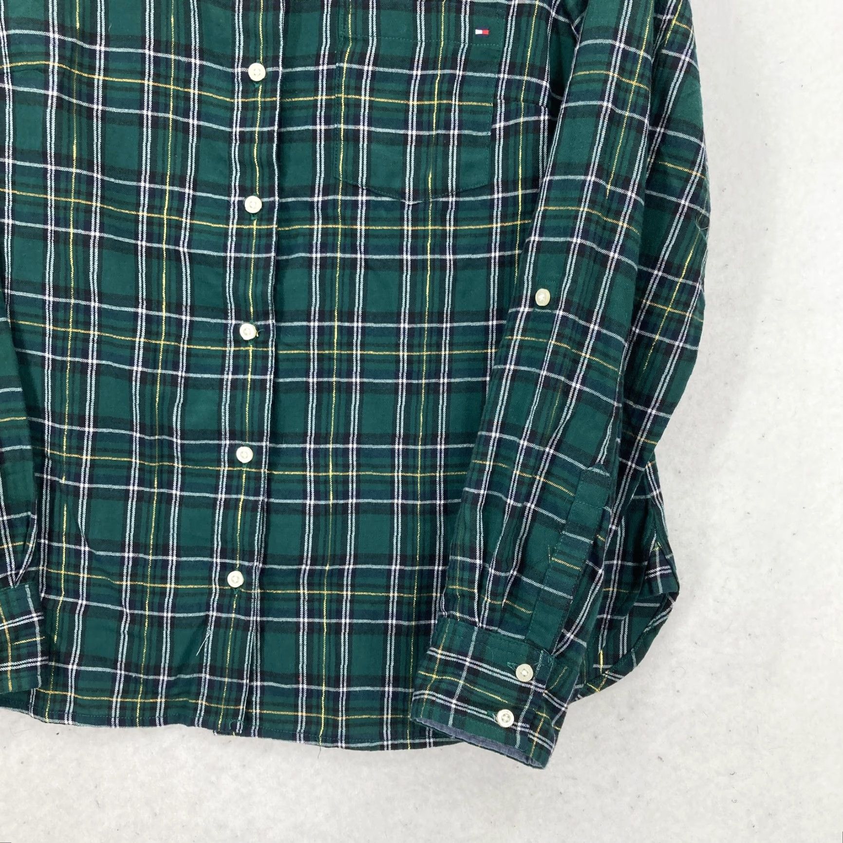 Tommy Hilfiger Tommy Hilfiger Shirt Mens Medium Green Gold Plaid Button Up Long Sleeve Preppy Size US M / EU 48-50 / 2 - 3 Thumbnail