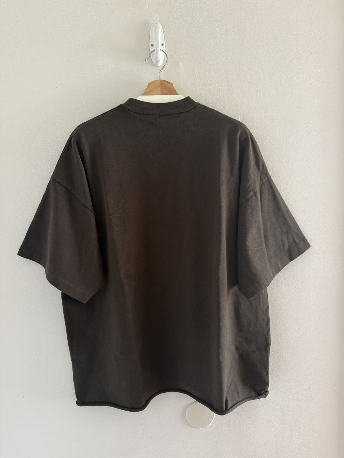 Kanye West SAMPLE Yeezy Season 7 Dark Brown Boxy Coachella Tee Shirt Size US L / EU 52-54 / 3 - 12 Thumbnail