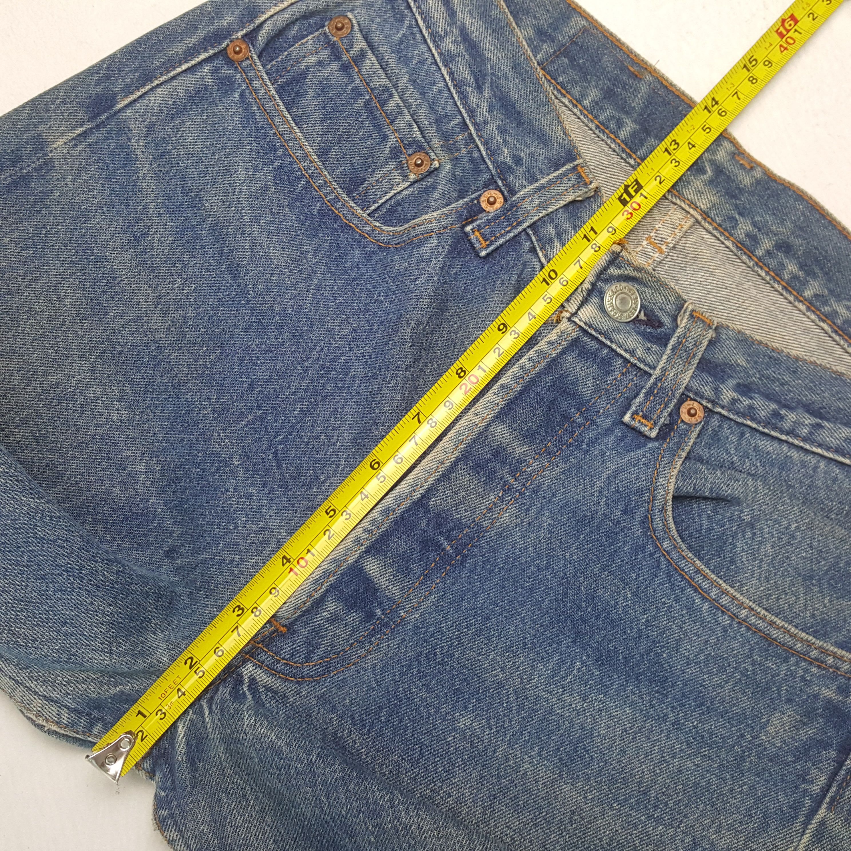 Levi's Vintage 90's Levi's 501 American Brand Jeans RR17 Size US 27 - 8 Thumbnail