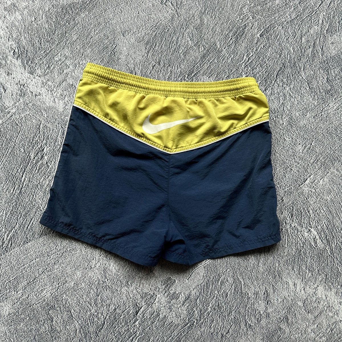 Nike × Vintage Vintage Women’s Nike Shorts Swoosh Big Logo Size: M Size 32" / US 10 / IT 46 - 5 Thumbnail