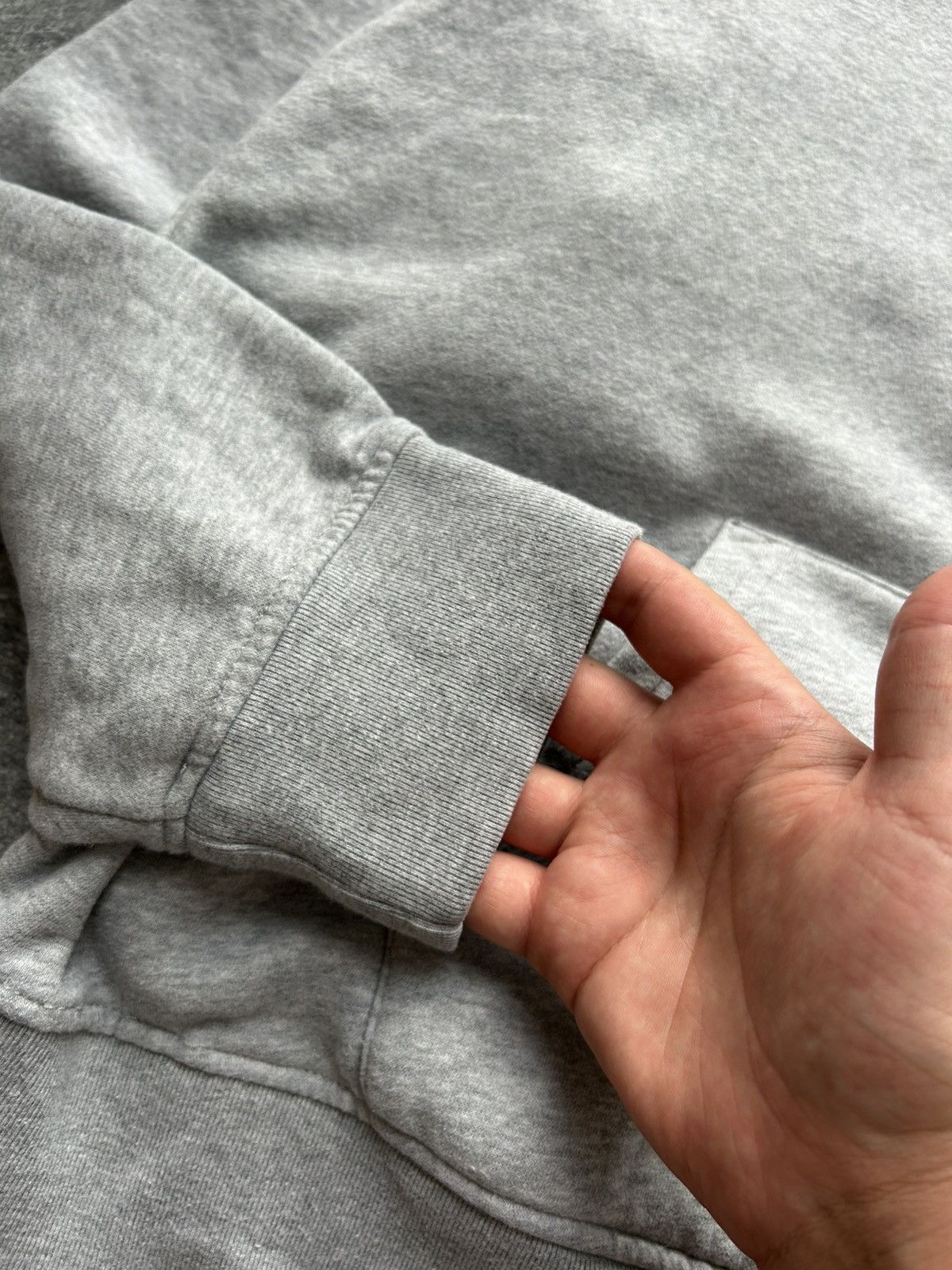 Gap Vintage hoodie gap paris big logo y2k boxy fit mans Size US L / EU 52-54 / 3 - 8 Thumbnail