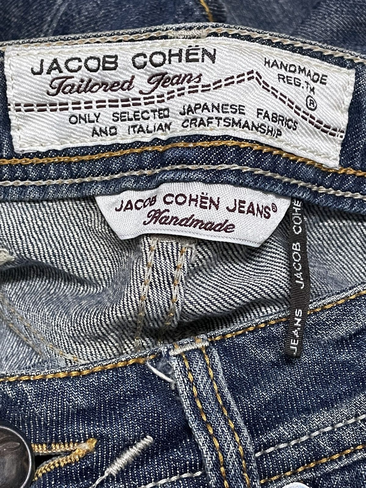 Jacob Cohen VINTAGE JACOB COHEN 90S DESIGNER BLUEWASHED DISTRESSED DENIM Size US 30 / EU 46 - 16 Thumbnail