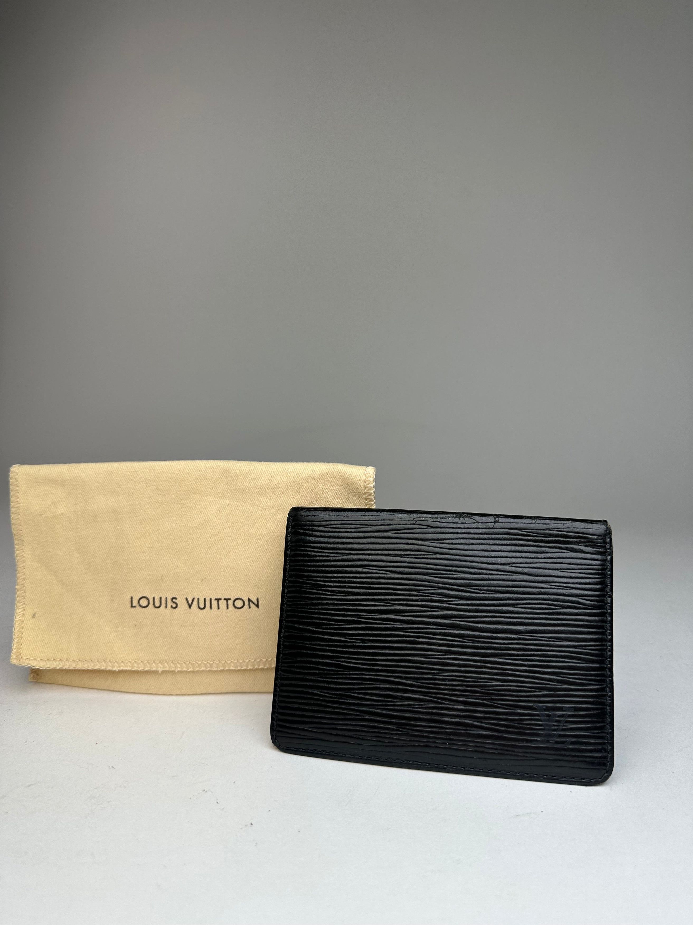 Louis Vuitton Vintage EPI Leather Card Holder Black Size ONE SIZE - 1 Thumbnail