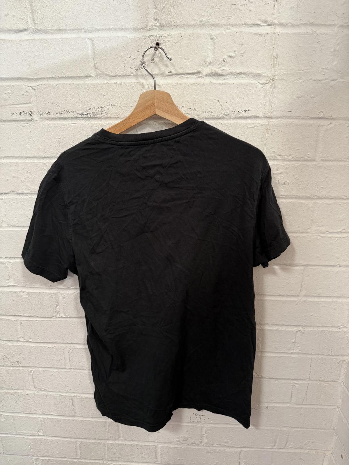 Tommy Hilfiger Tommy Hilfiger Denim Black Short Sleeve T-Shirt Size US L / EU 52-54 / 3 - 4 Thumbnail