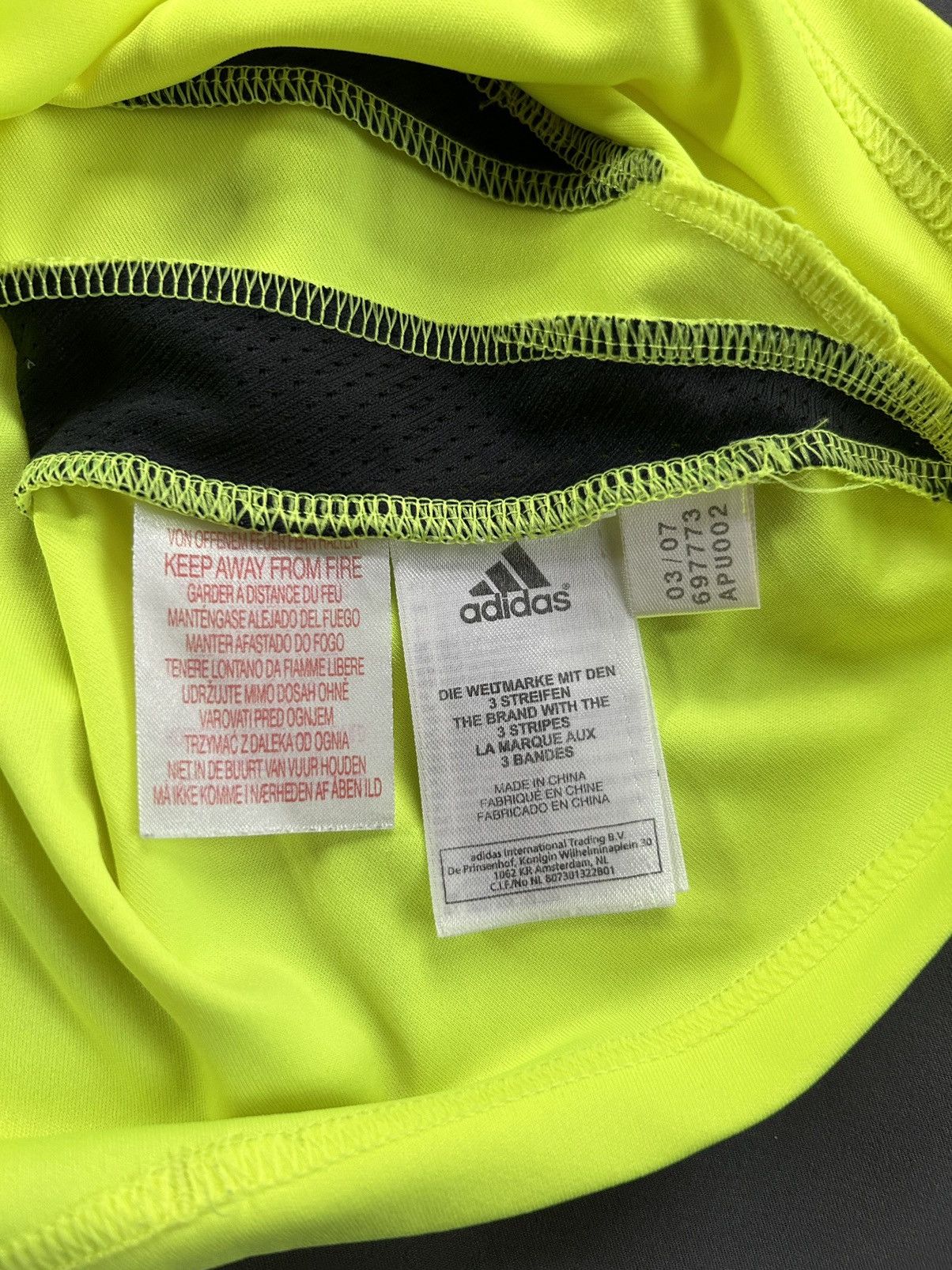 Adidas Adidas Chelsea 2007/08 Away Jersey Essien #5 Size US M / EU 48-50 / 2 - 5 Thumbnail