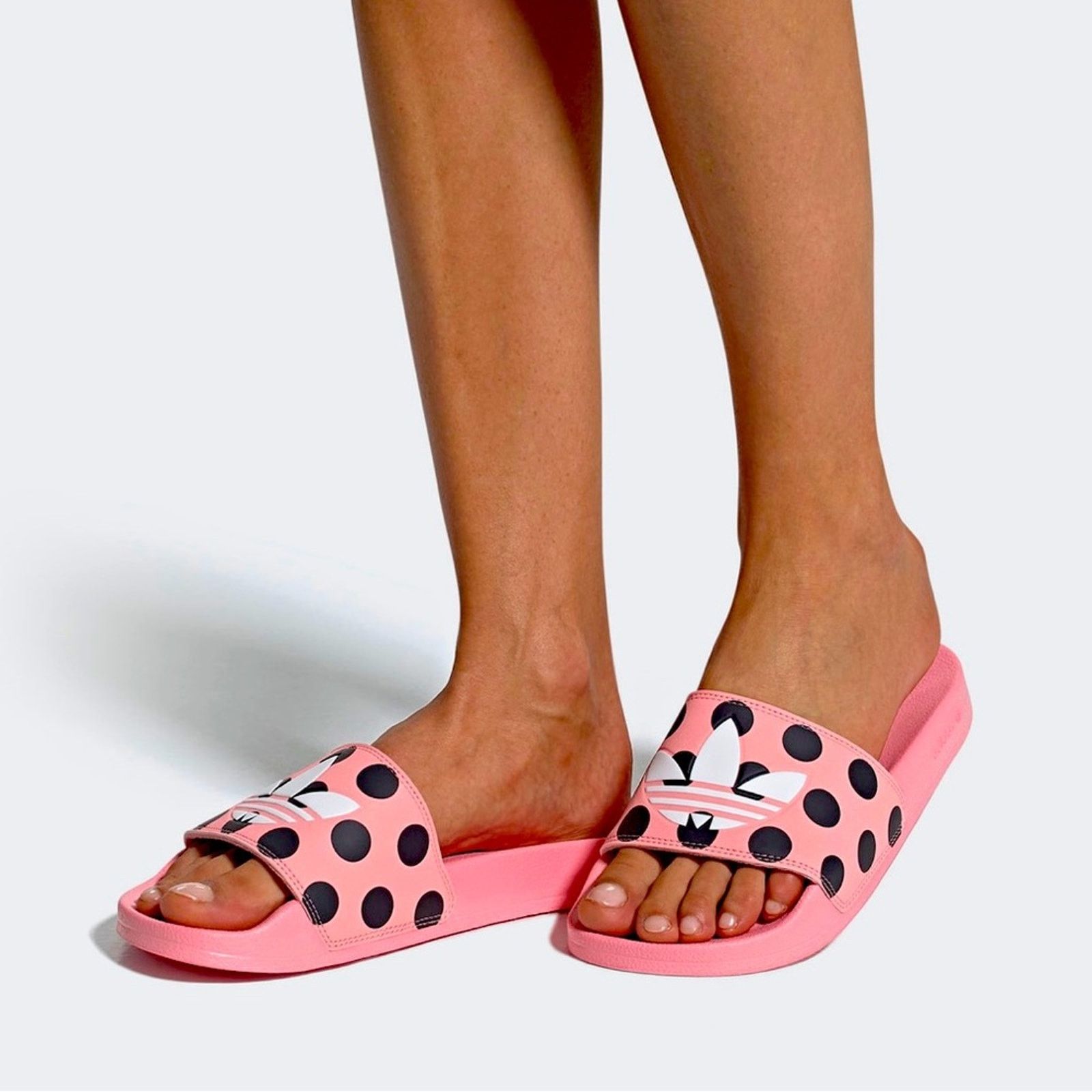 Adidas ADIDAS ADILETTE LITE POLKA DOT SLIDES GLOW PINK/WHITE Size US 5 / IT 35 - 3 Thumbnail