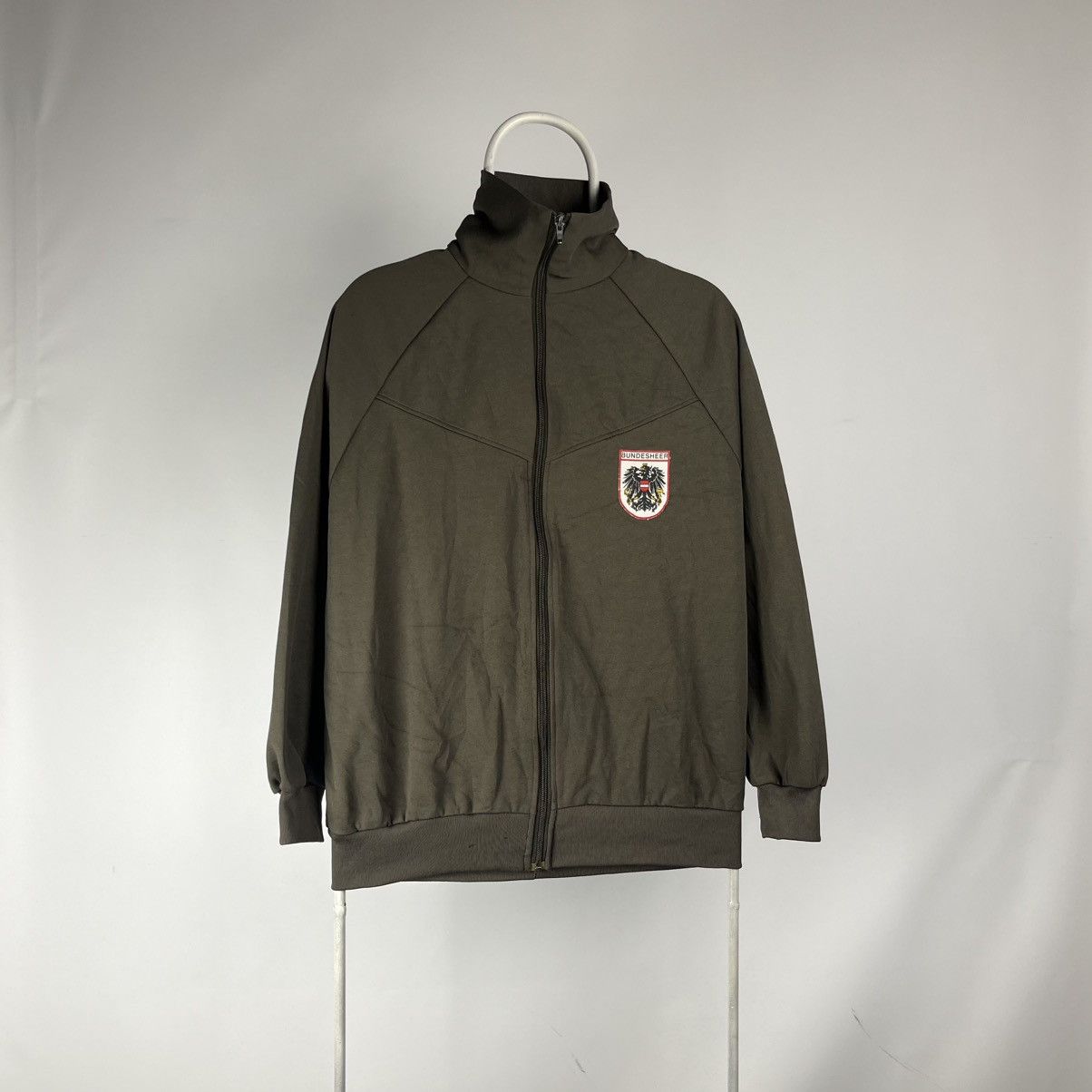 Vintage Austrian Army Vintage Tracksuit Jacket Jacket Bundesheer Size US M / EU 48-50 / 2 - 1 Thumbnail