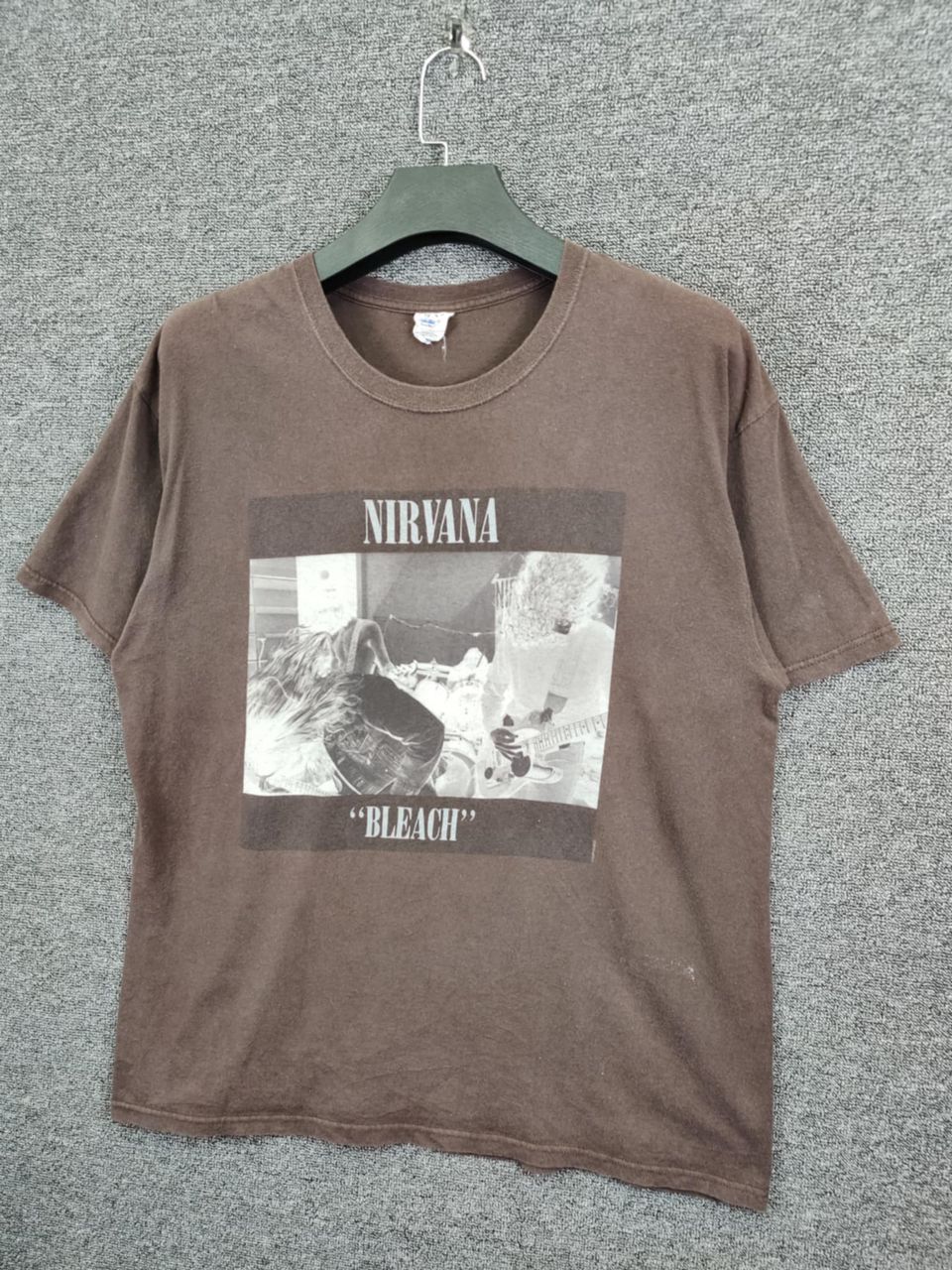 Band Tees Vintage Nirvana Bleach Band Tee Tshirt Size US XL / EU 56 / 4 - 2 Thumbnail