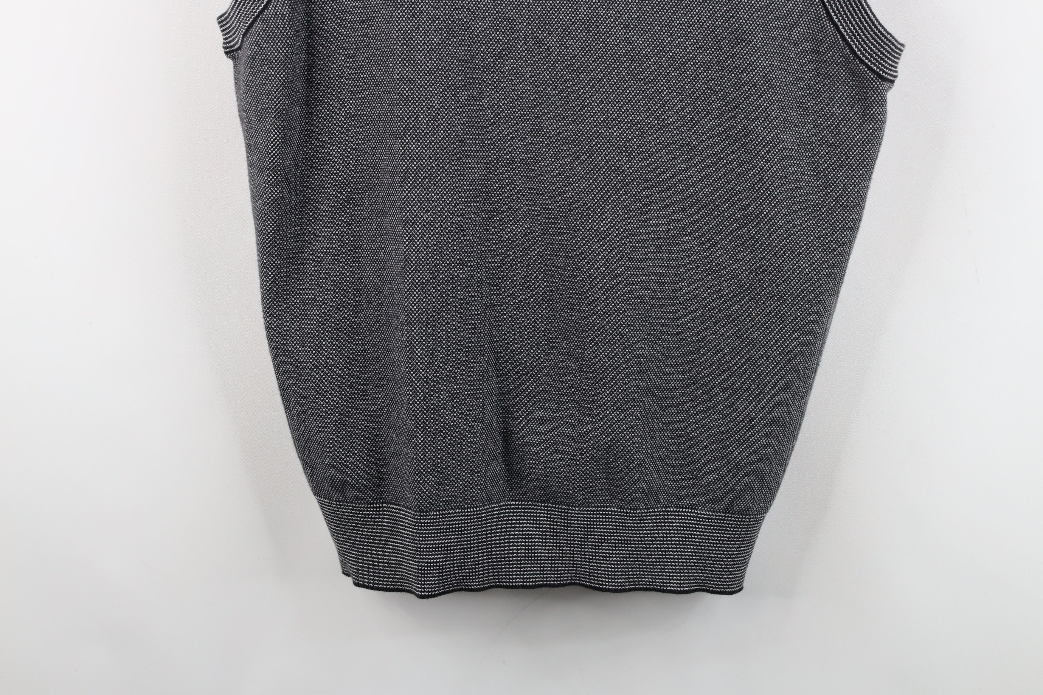 Vintage Vintage 90s Streetwear Thermal Knit V-Neck Sweater Vest Size US M / EU 48-50 / 2 - 3 Thumbnail