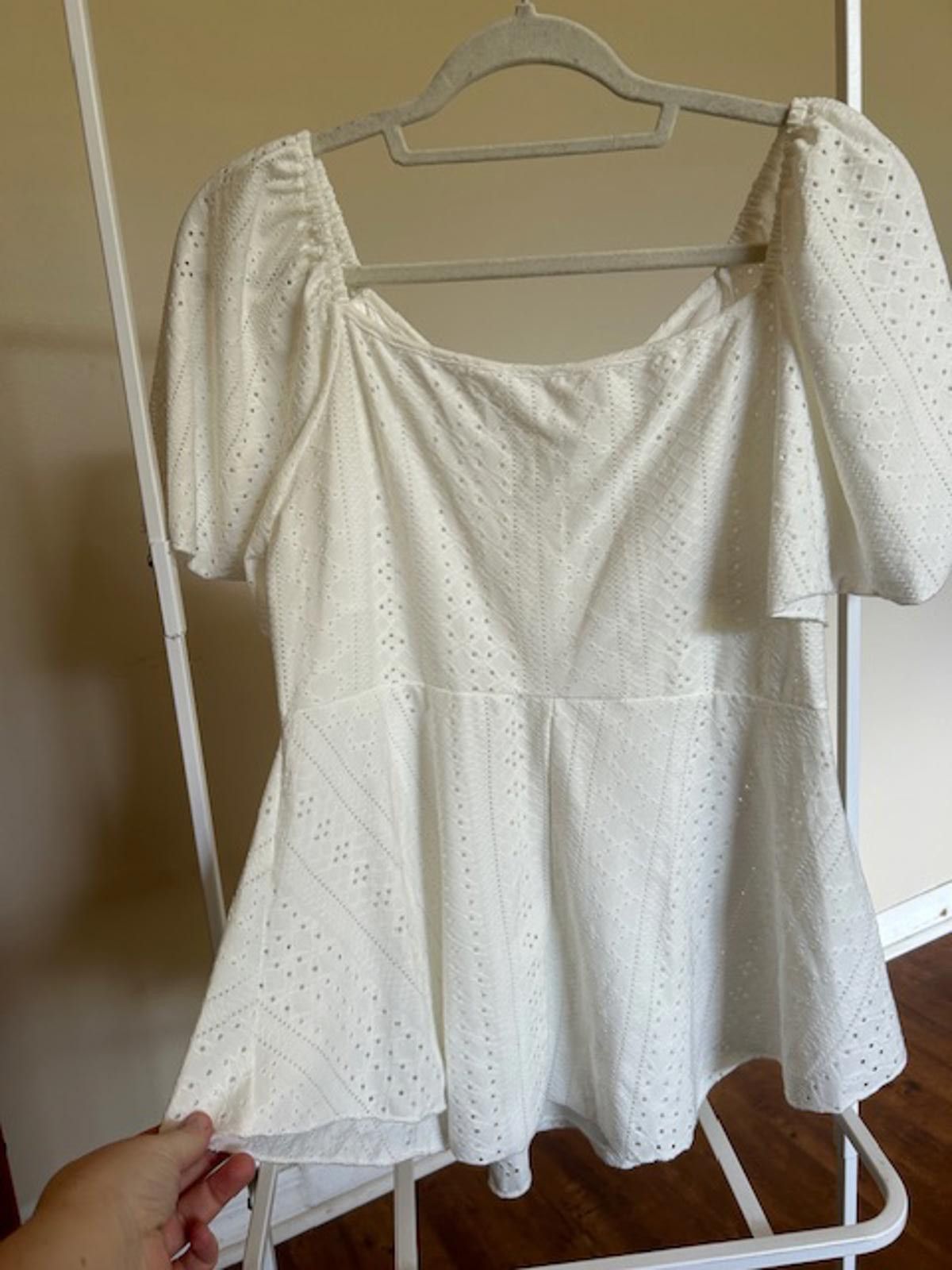 Unknown London White Eyelet Puff Sleeve Mini Dress Size M / US 6-8 / IT 42-44 - 2 Thumbnail