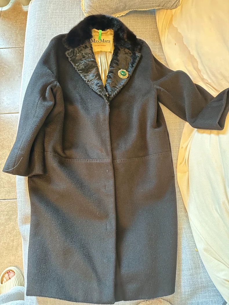 Max Mara Max Mara Limited edition camel hair coat Size XS / US 0-2 / IT 36-38 - 2 Thumbnail