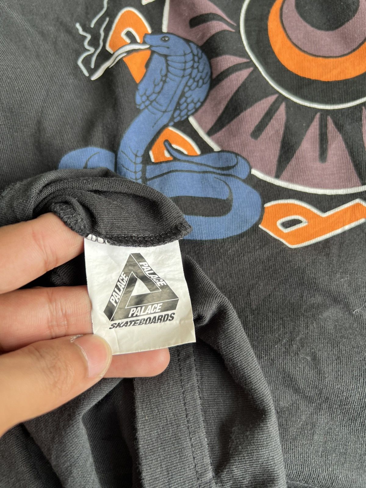 Palace Autumn 2018 Ltd Palace Skate Bunning Snake Smoking LS Shirt Size US L / EU 52-54 / 3 - 7 Thumbnail