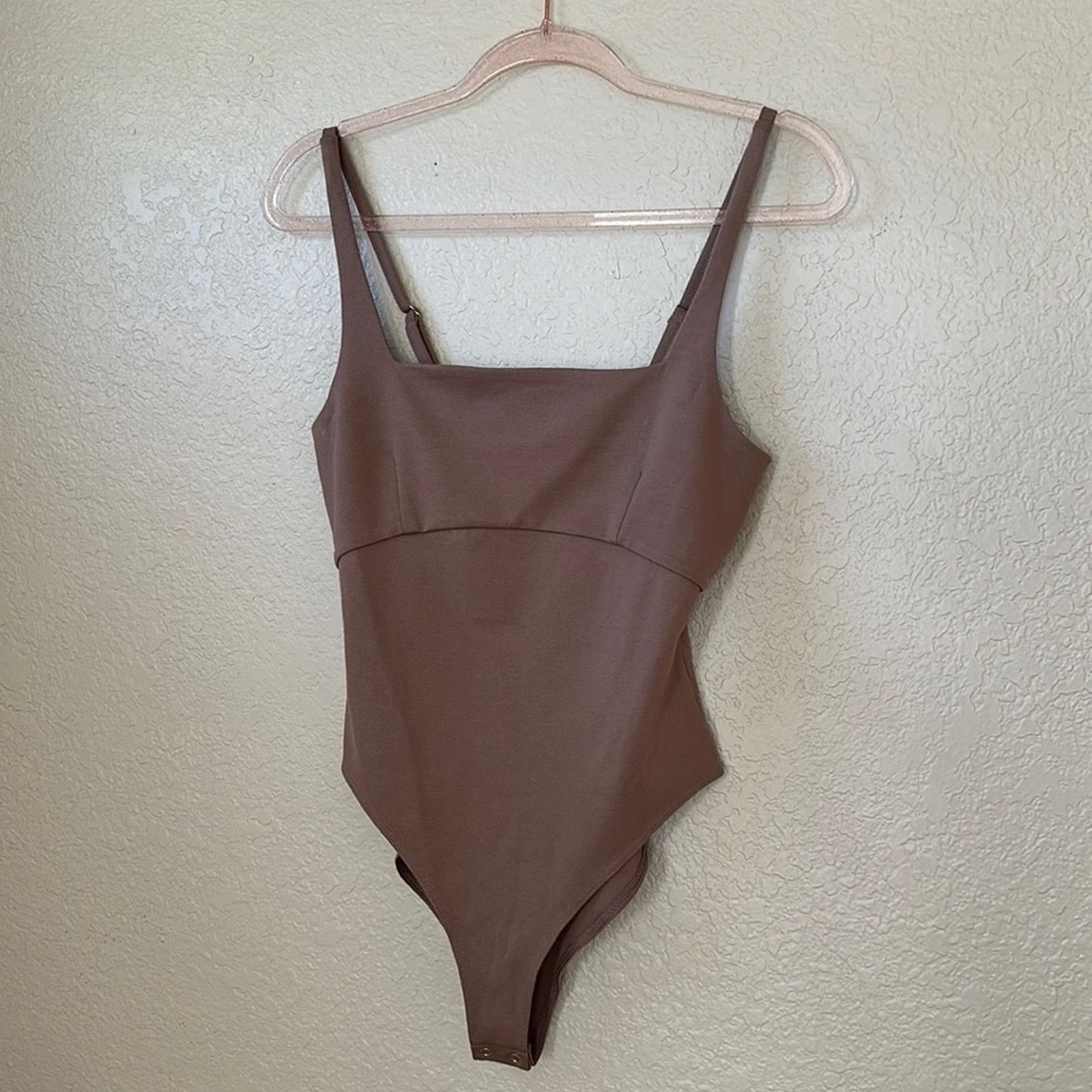 Forever 21 Forever 21 Tan Bodysuit Size L / US 10 / IT 46 - 1 Thumbnail