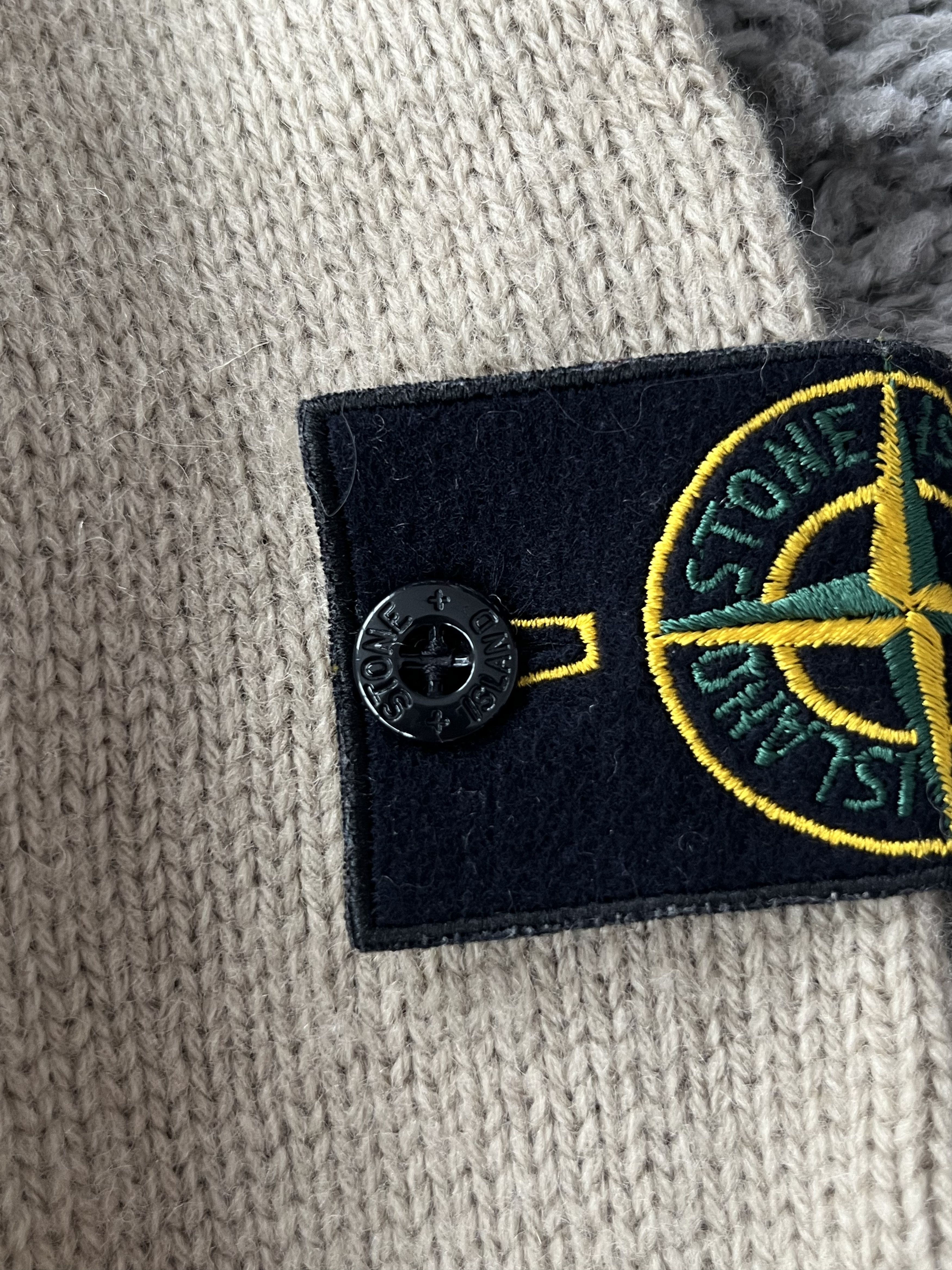 Stone Island STONE ISLAND Vintage Very Rare Knitwear MADE IN ITALY Size US L / EU 52-54 / 3 - 9 Thumbnail