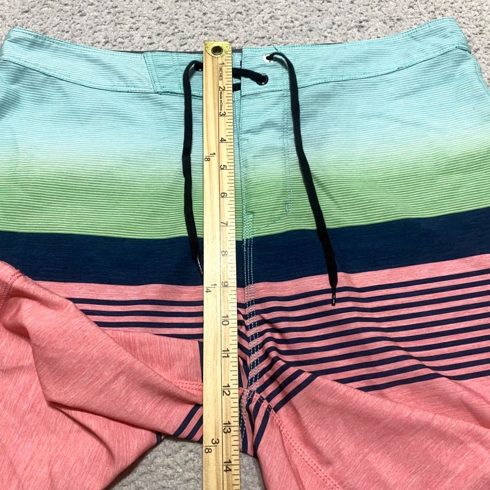 Hurley Hurley Mens Bermuda Shorts 32 Multicolor Striped Beach Casual Inseam 8" Pockets Hawaiian Outdoor Beach Theme Summer Spring Mens Size US 32 / EU 48 - 6 Thumbnail