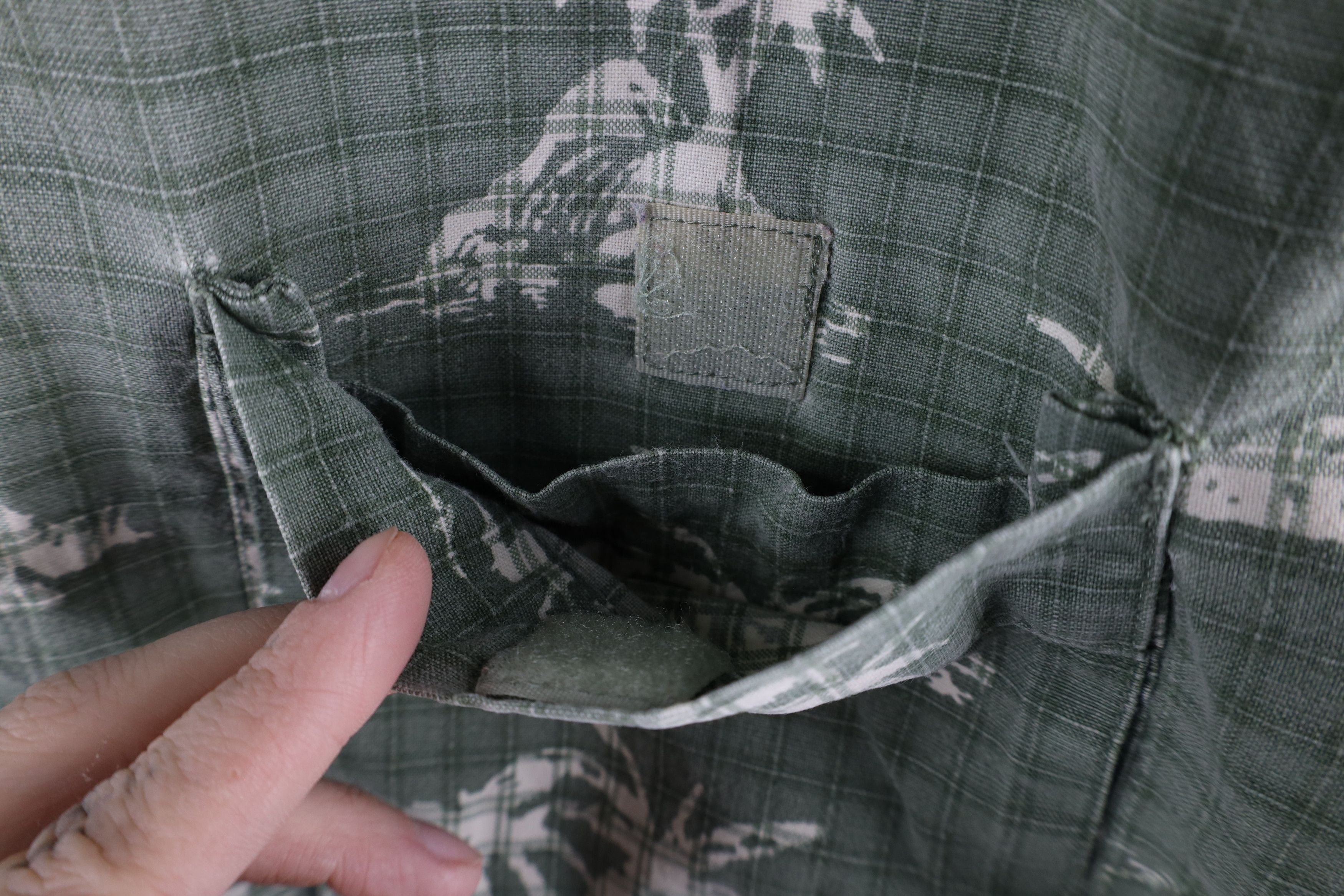 Columbia × Vintage Vintage 90s Columbia Island All Over Print Button Shirt Size US L / EU 52-54 / 3 - 5 Thumbnail
