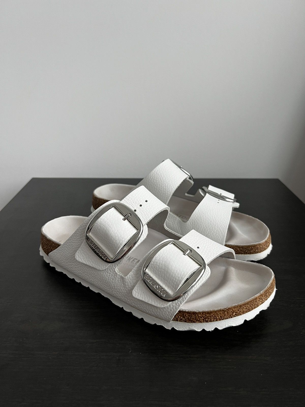 Birkenstock Birkenstock Authentic Arizona Big Buckle White Leather Size US 10 / IT 40 - 1 Thumbnail