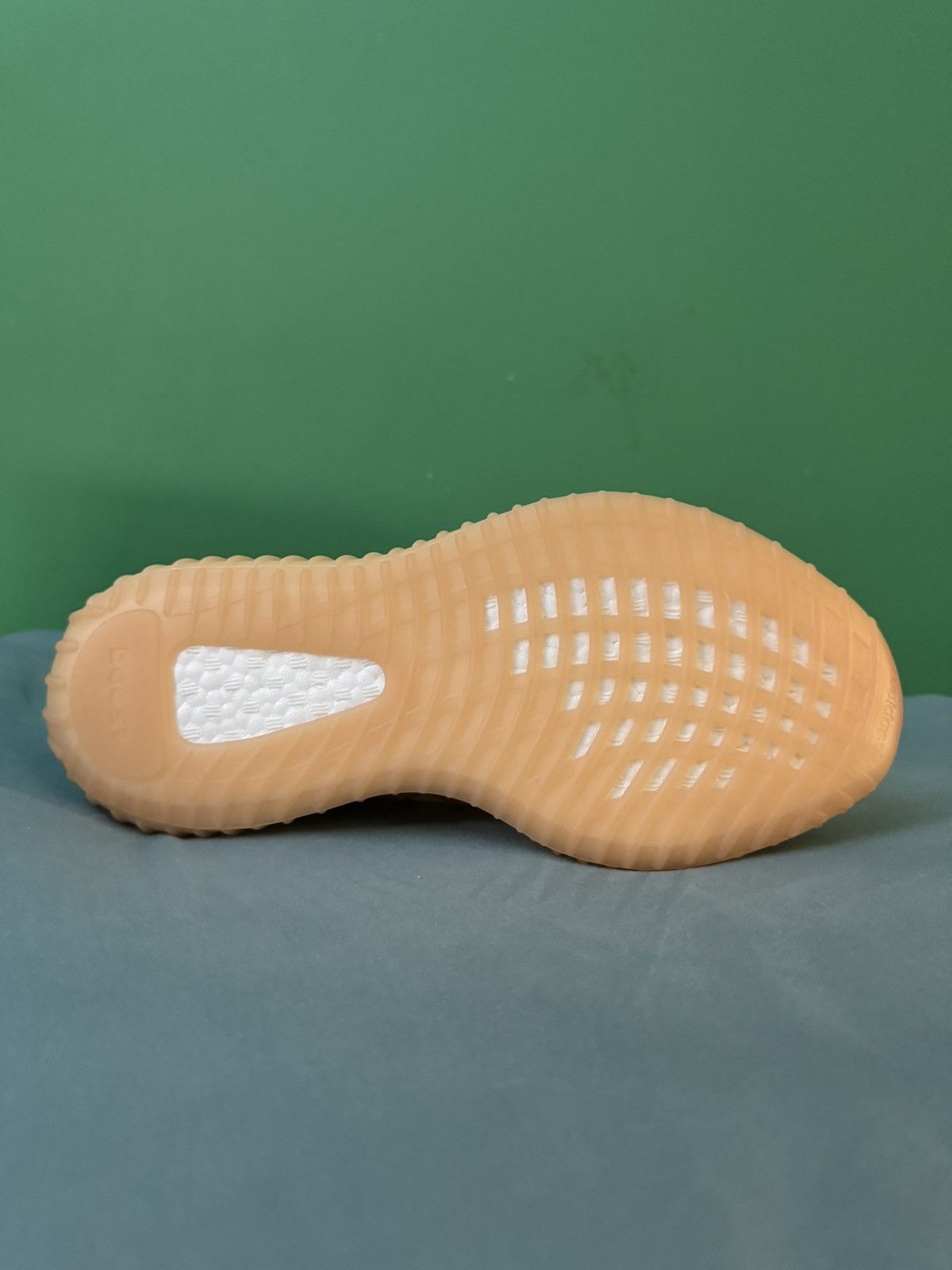 Adidas Adidas Yeezy Boost 350 Mono Clay 2021 Size US 10 / EU 43 - 4 Thumbnail