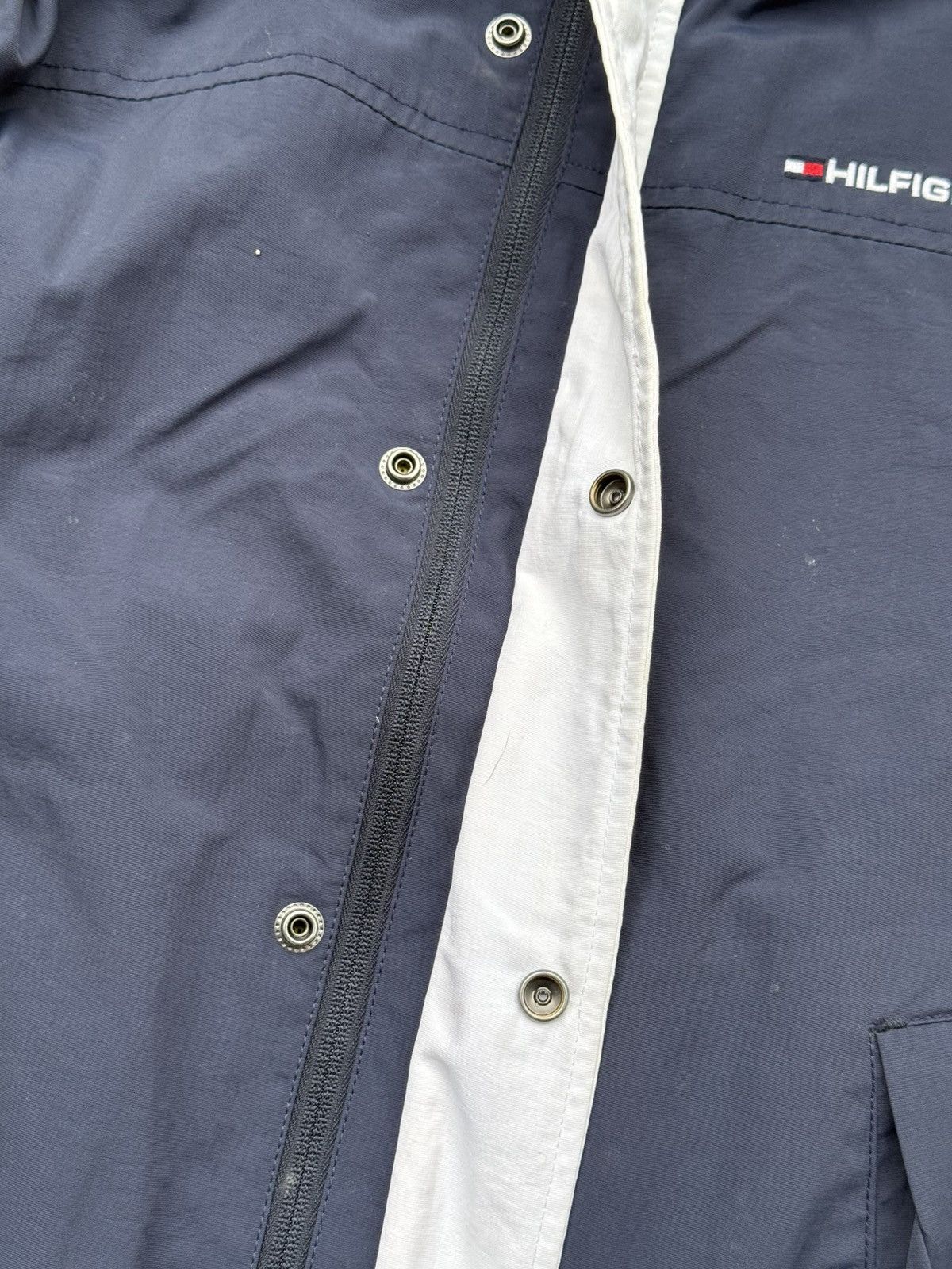 Tommy Hilfiger 90s Lightweight Colorblocked Sailing Jacket Size US M / EU 48-50 / 2 - 2 Thumbnail