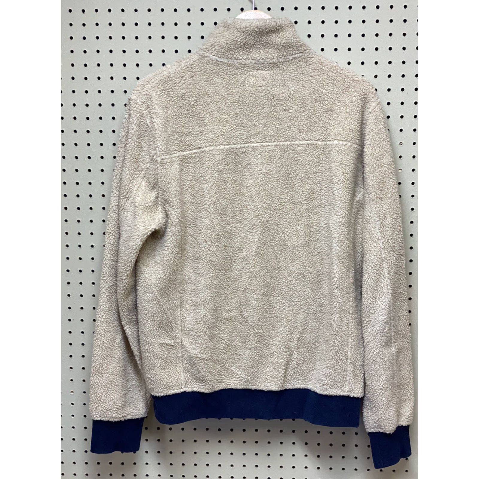 Vintage J Crew Mens Fleece Snap Sherpa Pullover Sweatshirt Crew Neck M Cream Navy Blue Solid Vintage No (adjust if required by rules) Size US M / EU 48-50 / 2 - 2 Thumbnail