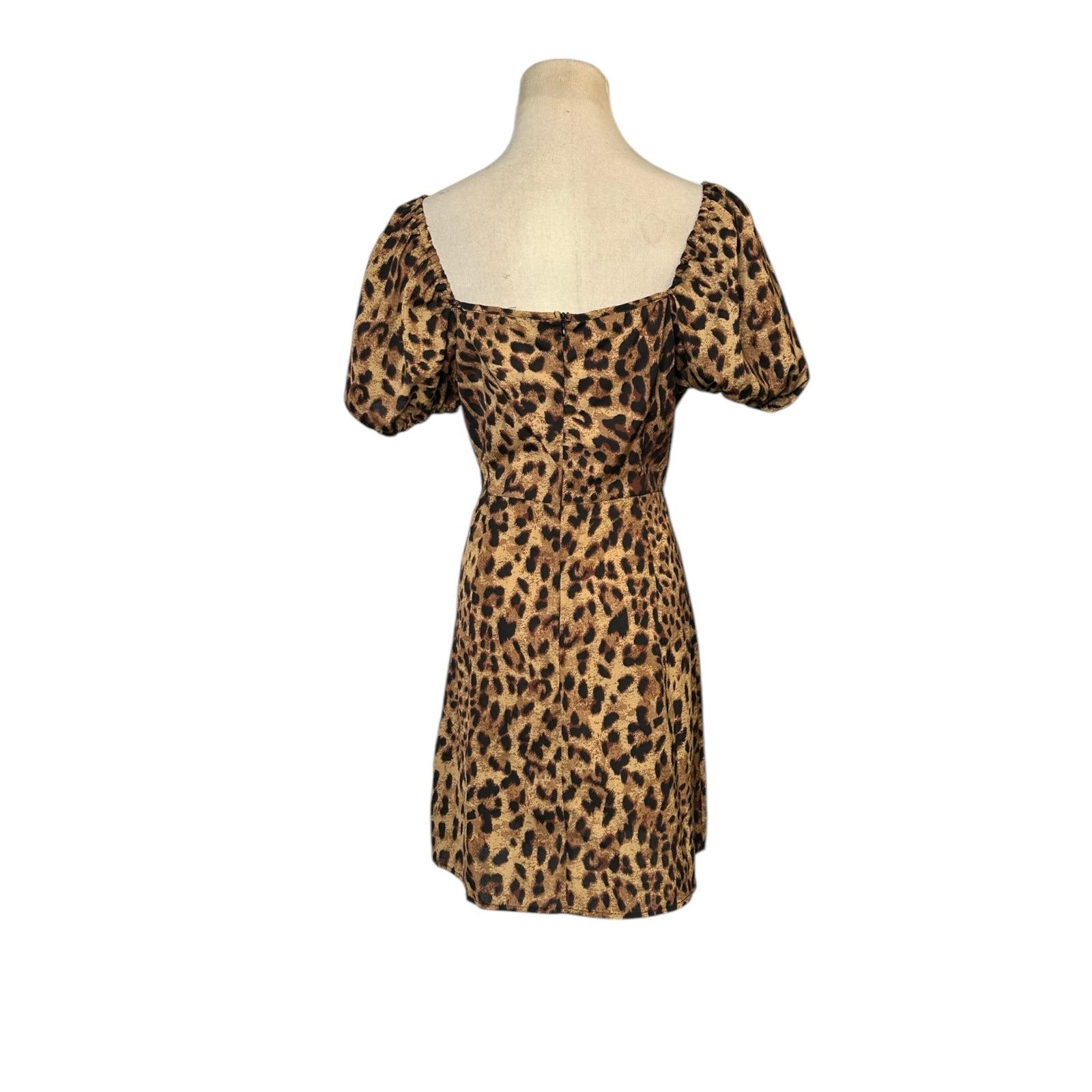 PrettyLittleThing PrettyLittleThing leopard print mini dress size 8 Size M / US 6-8 / IT 42-44 - 11 Thumbnail