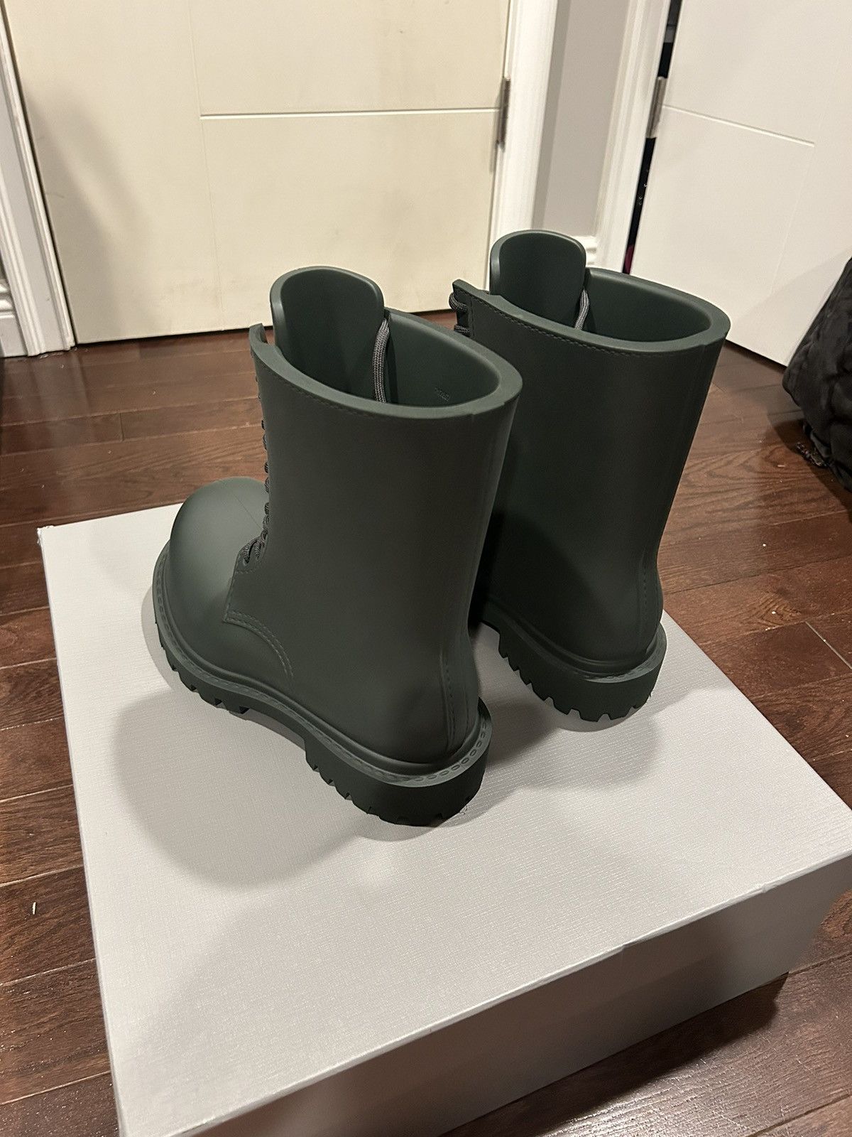 Balenciaga Balenciaga Steriod Boots Dark Khaki Size US 9 / EU 42 - 4 Thumbnail