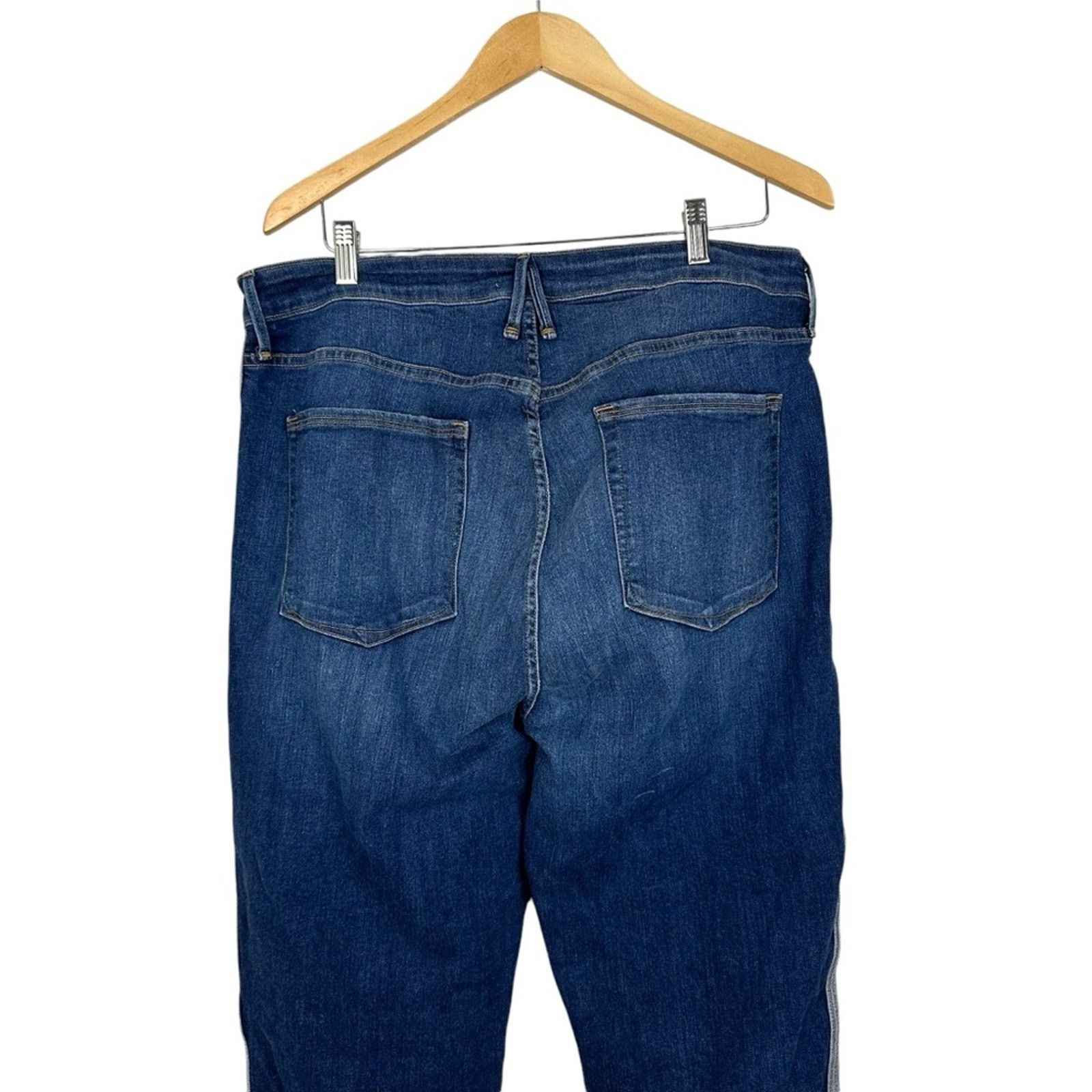 Good American Good American Straight Jeans Side Stripe Dark Blue Size 20 Size 42" / US 20 - 9 Thumbnail