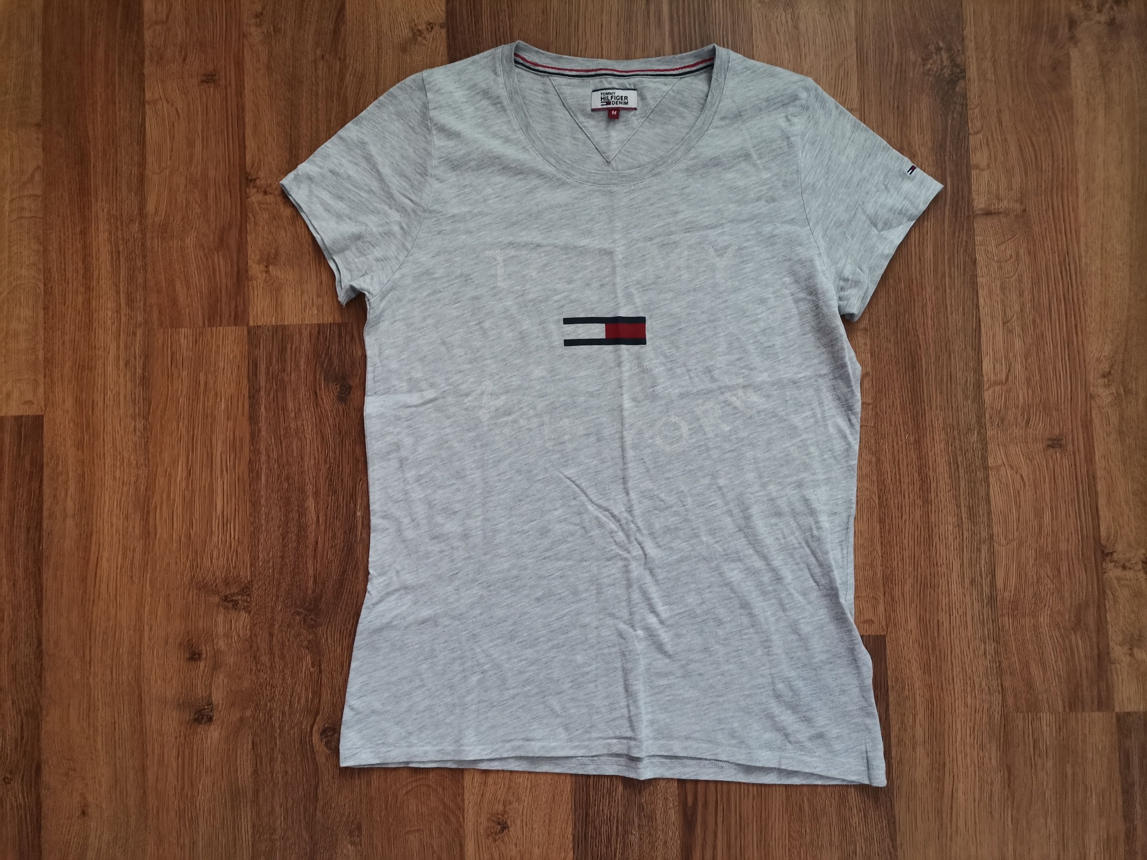 Tommy Hilfiger Tommy Hilfiger Denim Women's Tee Size M / US 6-8 / IT 42-44 - 1 Thumbnail