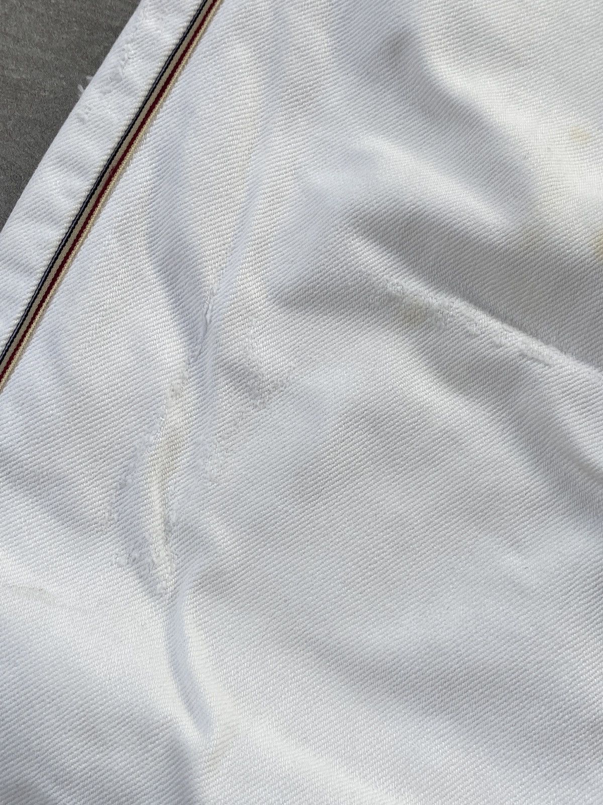 Burberry Vintage Burberry Black Label Minor Distressed white denim Size US 32 / EU 48 - 9 Thumbnail