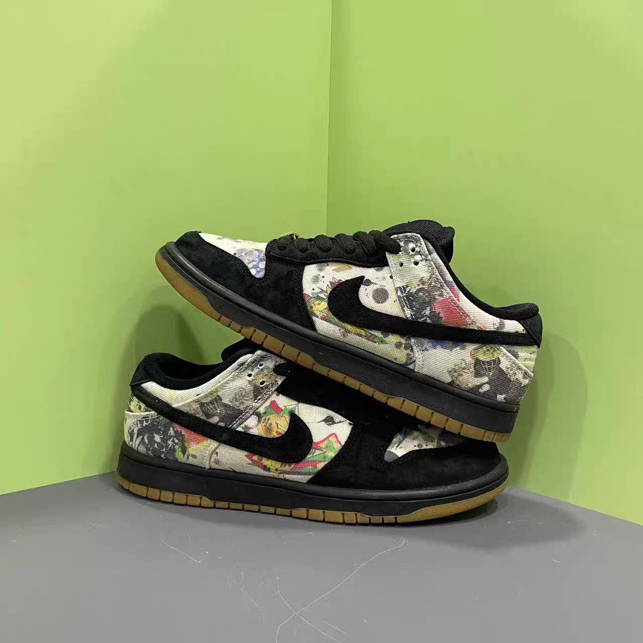Nike Nike Dunk SB Low x Supreme 'Black Multicolor' Sneakers K15 Size US 9 / EU 42 - 3 Thumbnail
