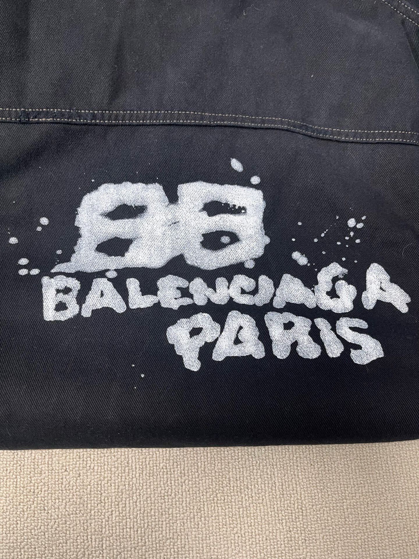 Balenciaga black balenciaga logo button-up jacket Size US M / EU 48-50 / 2 - 3 Thumbnail