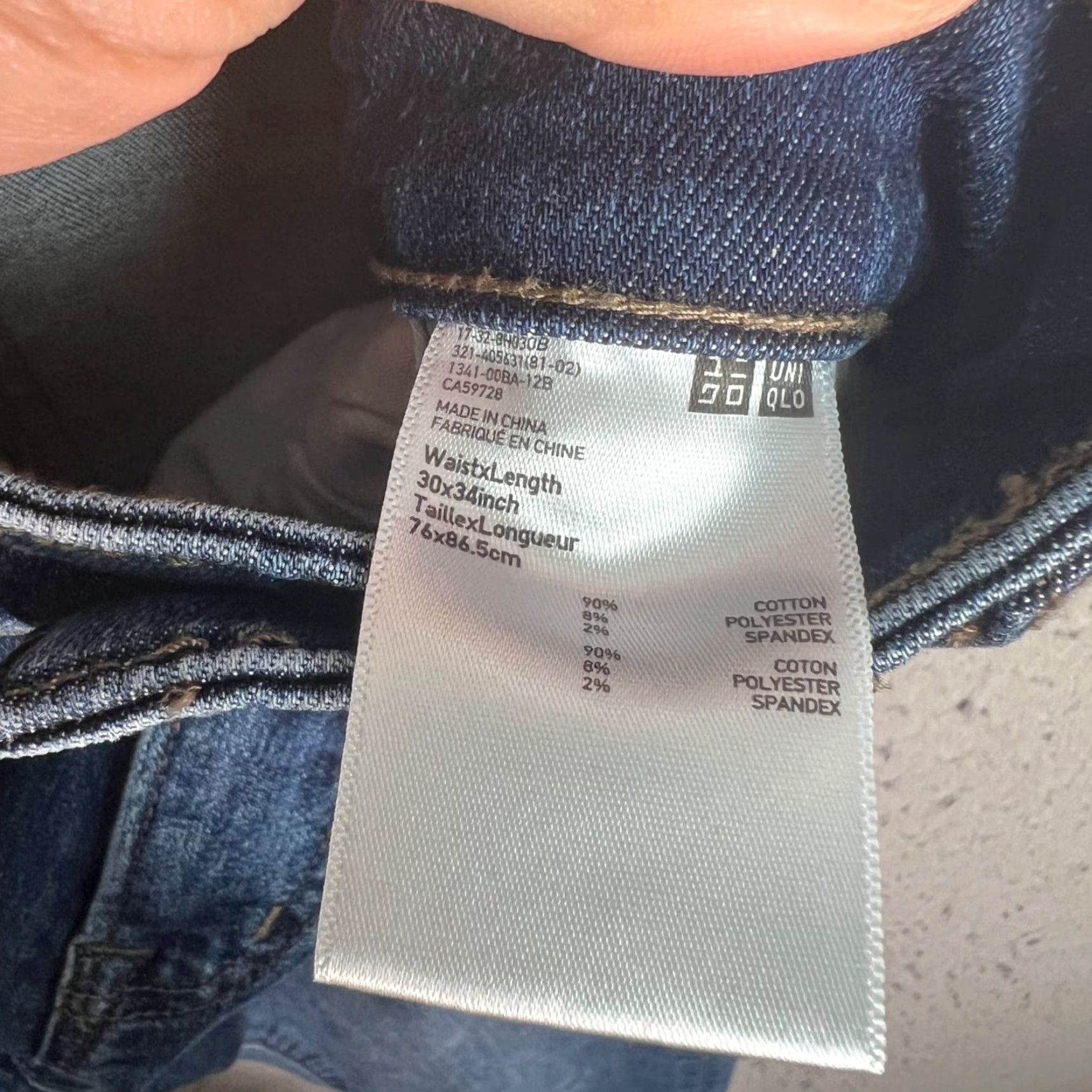 Uniqlo Uniqlo Jeans Skinny Womens 30 x 34 Denim Cotton Blend Blue 5-Pocket Inseam 28" Regular Zip Mid Rise Shirts? Size 30" / US 8 / IT 44 - 4 Thumbnail
