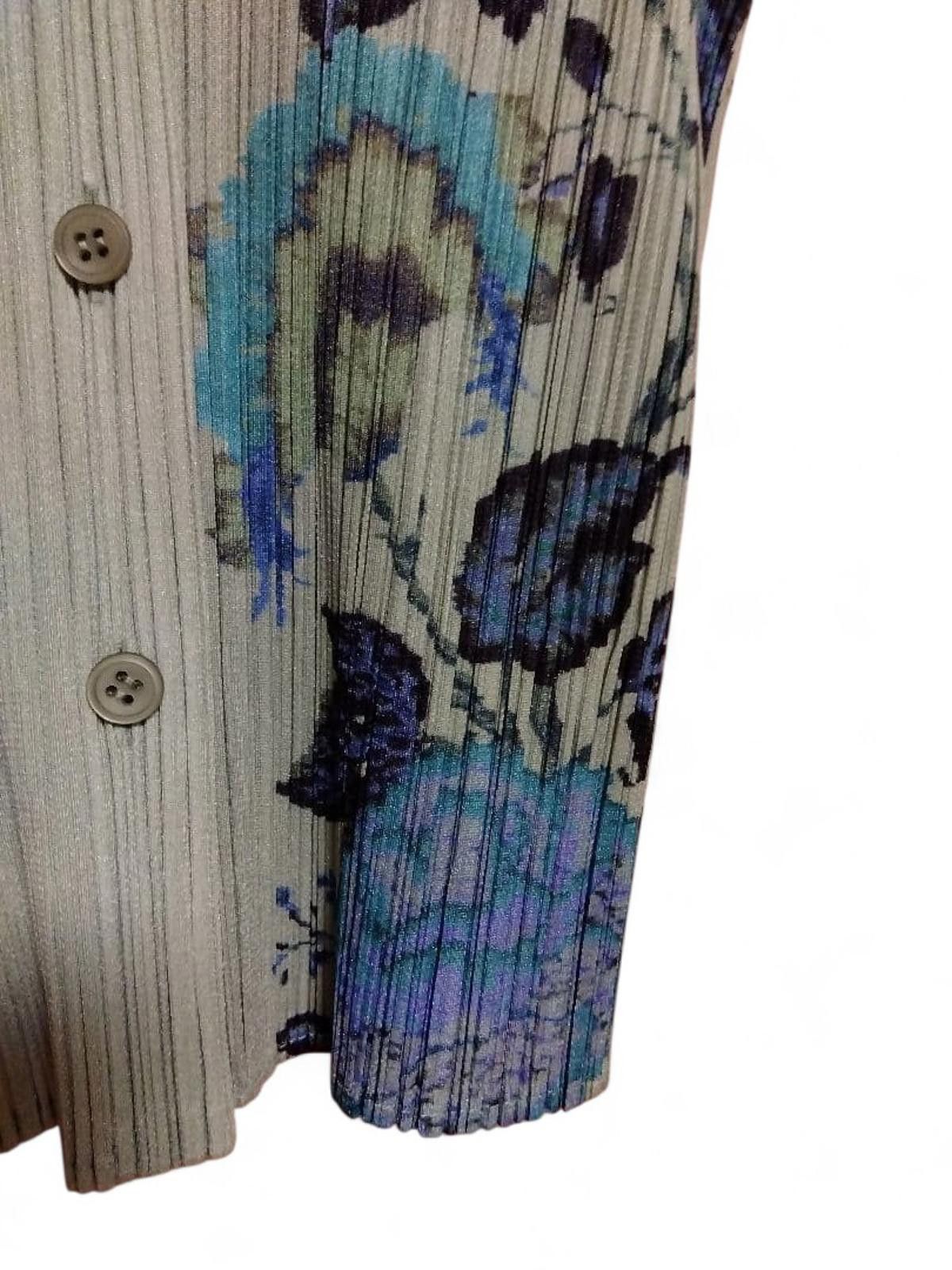 Issey Miyake Issey Miyake - Pleats Please Ribbed Blouse Floral Design Size M / US 6-8 / IT 42-44 - 6 Thumbnail