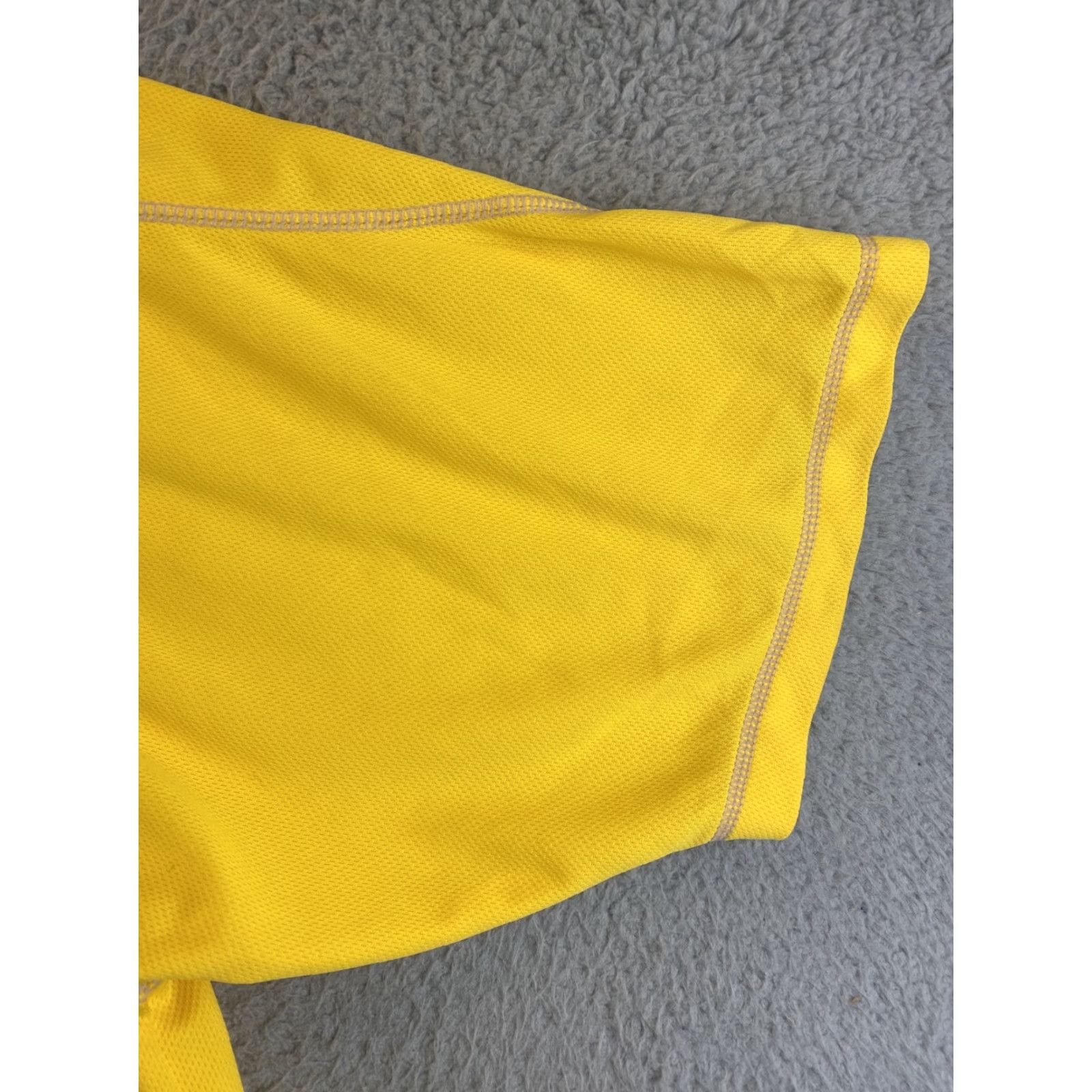 Champion Champion Shirt XL Yellow Tee Short Sleeve Adult Men's Top Gym /91-59 Size US XL / EU 56 / 4 - 4 Thumbnail