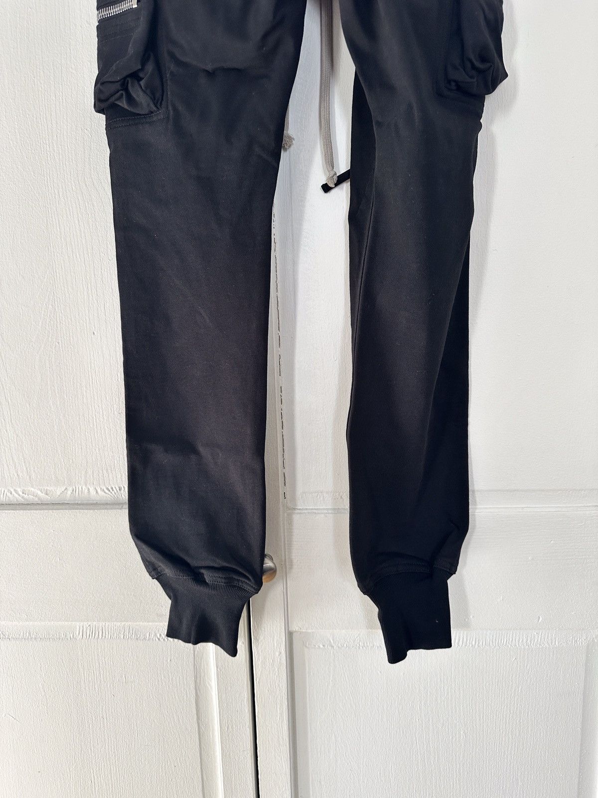 Rick Owens NWT Men’s Rick Owens black cargo joggers size IT 46 Size US 30 / EU 46 - 11 Thumbnail